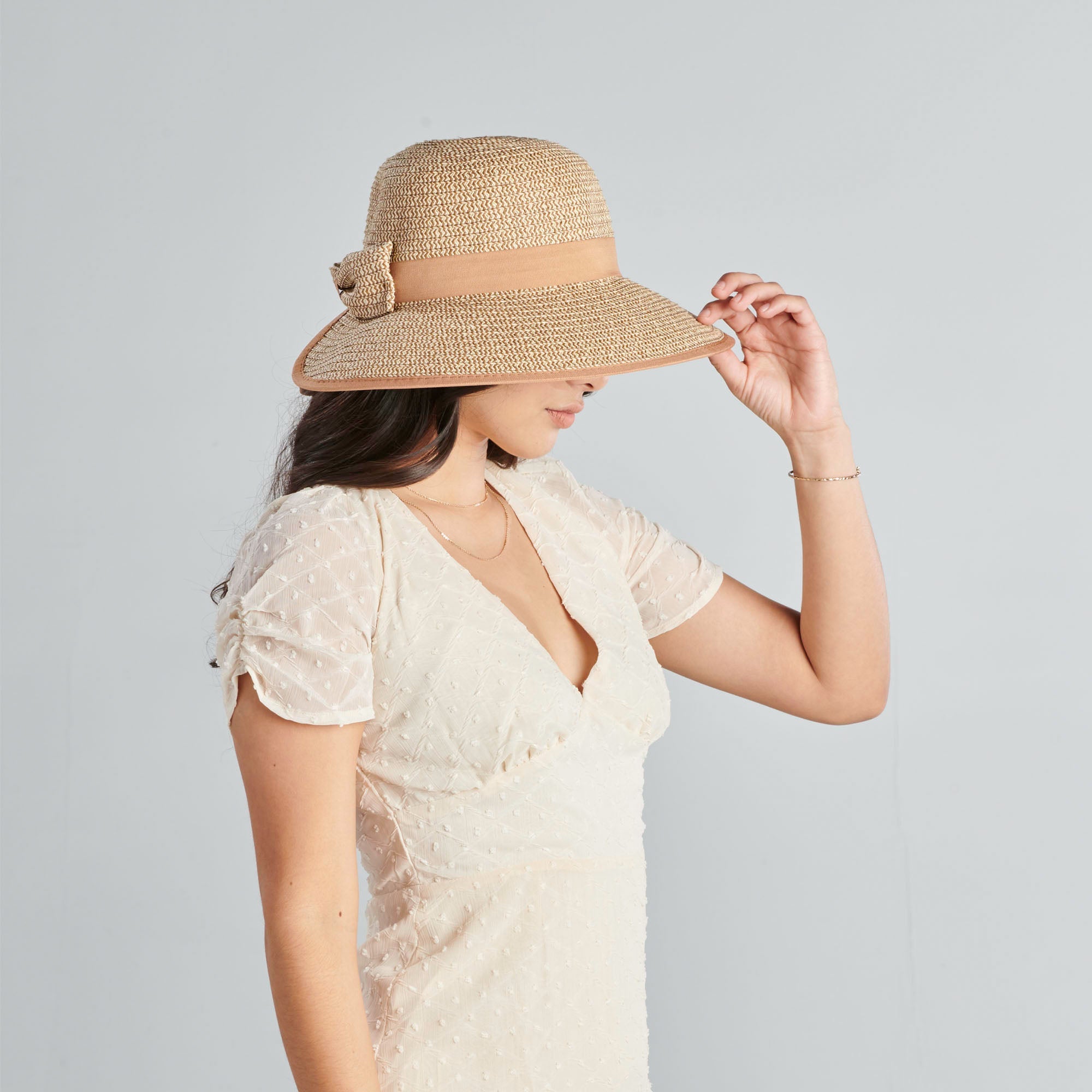 Women's Contrasting Edged Sun Brim Hat with Back Bow - Stylish UV Protection Wide Brim Beach Hat for Summer Outdoor Activities, Travel & Gardening