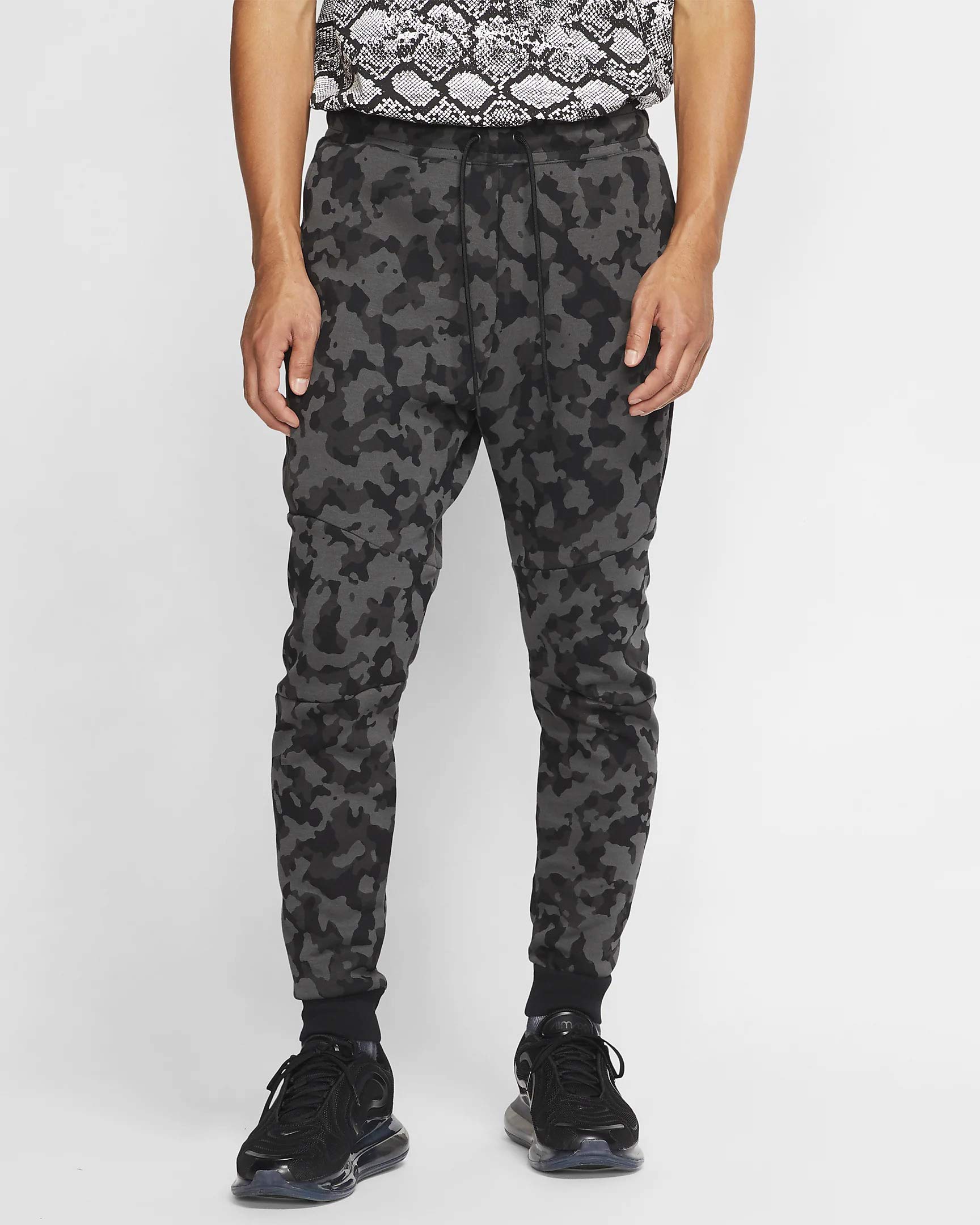 Nike Tech Fleece Men's Printed Joggers Pants - CJ5981-010 Black (Size S) | Lightweight, Comfortable & Stylish for Running, Gym Workouts & Casual Wear
