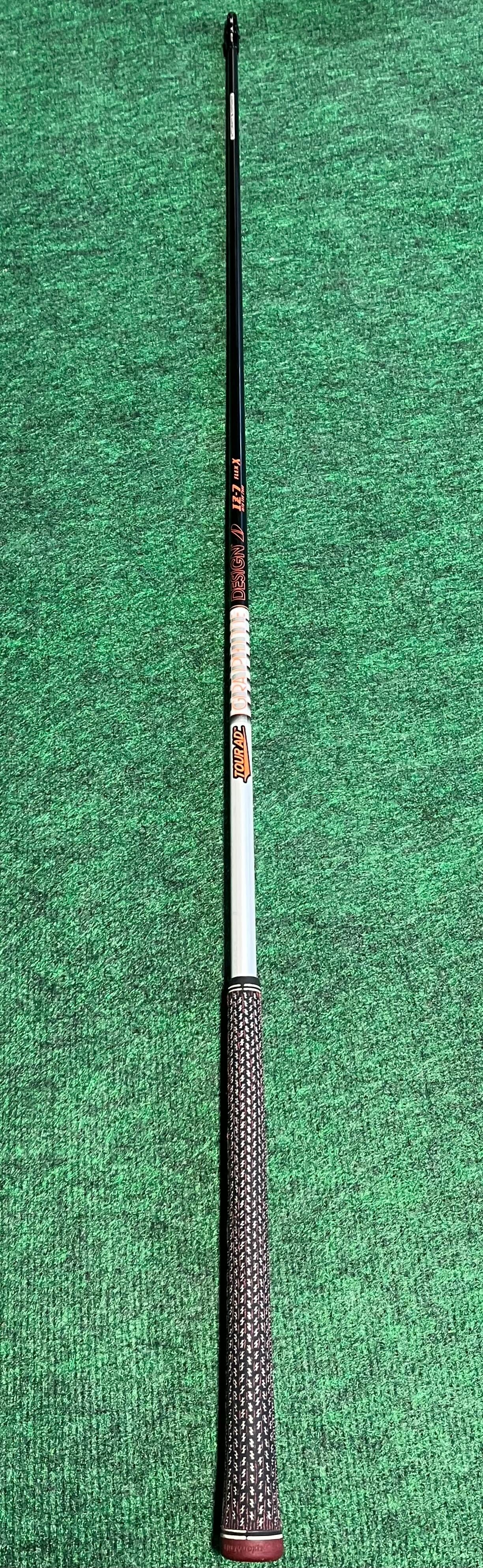 Graphite Design IZ 7 Extra Stiff Flex 45-Inch Golf Driver Shaft - Perfect for Long Drives and Enhanced Control on the Course
