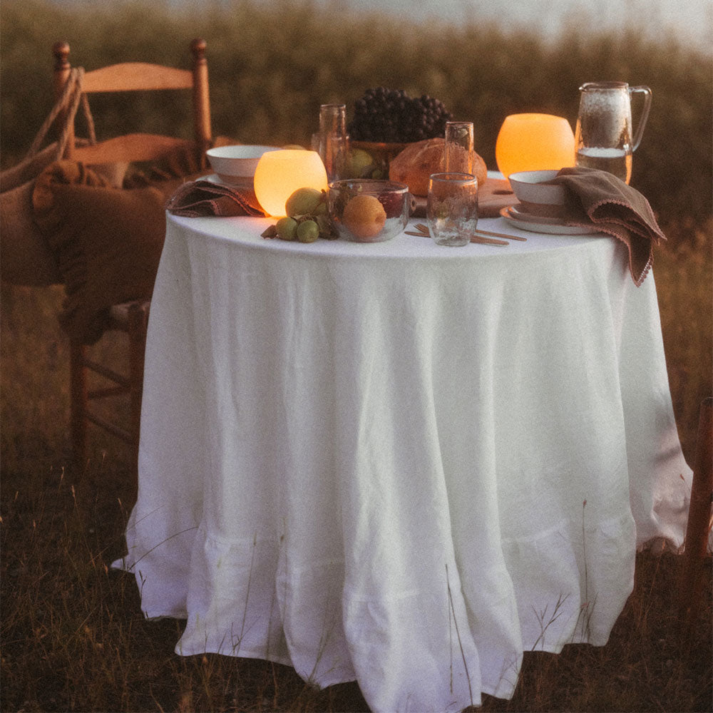 Elegant Round Ruffle Tablecloth for Dining Room - Perfect for Weddings, Parties & Home Decor