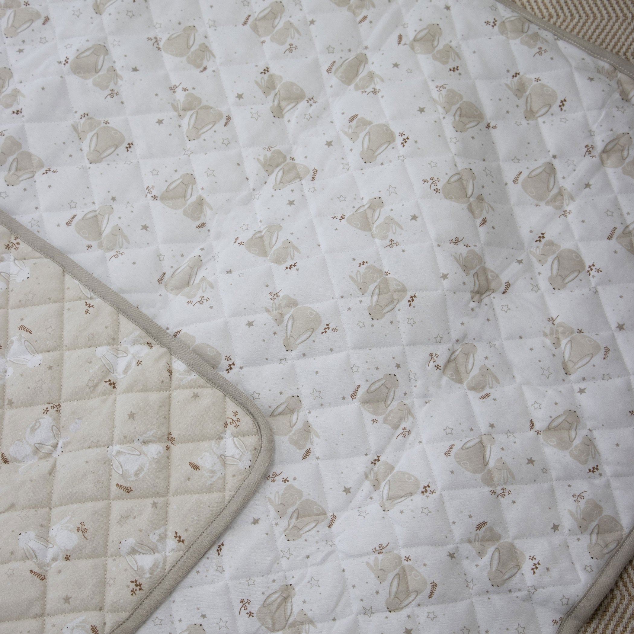 Soft and Cozy Bunny Dreams Cot Comforter for Baby Cribs - Perfect for Nursery, Daycare, and Sweet Dreams