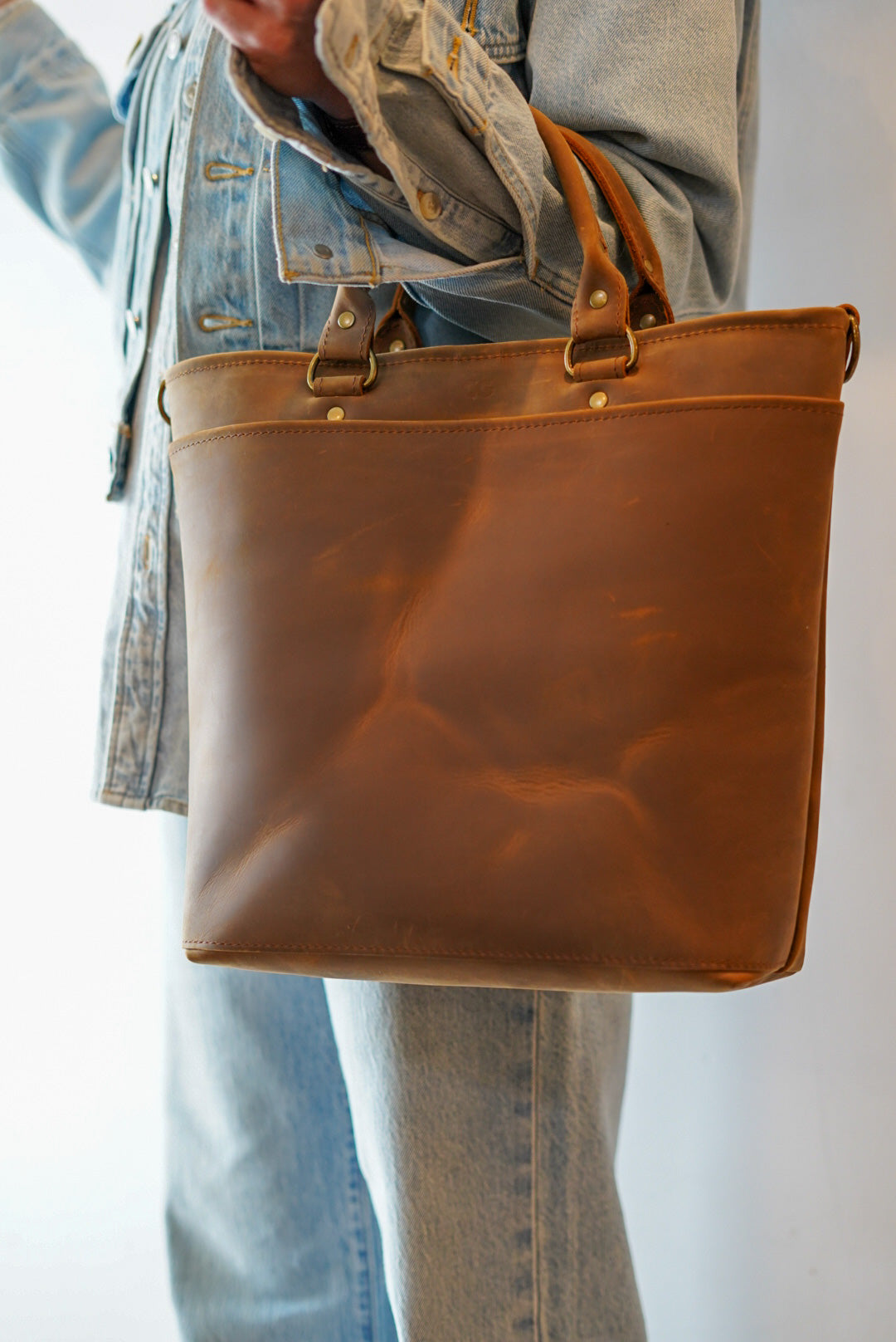 Premium Leather Handbag for Women - Loco Gaucho Brown Crossbody Purse | Fashionable & Durable Everyday Bag for Work, Travel & Shopping