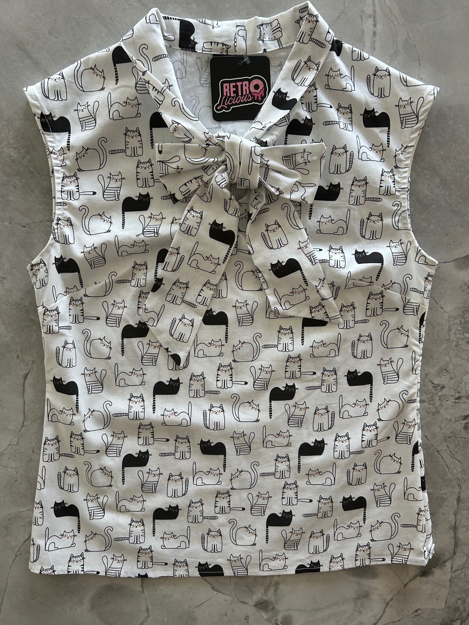 Stylish Cat Bow Tops for Fashionable Pets - Perfect for Parties, Photos & Special Occasions
