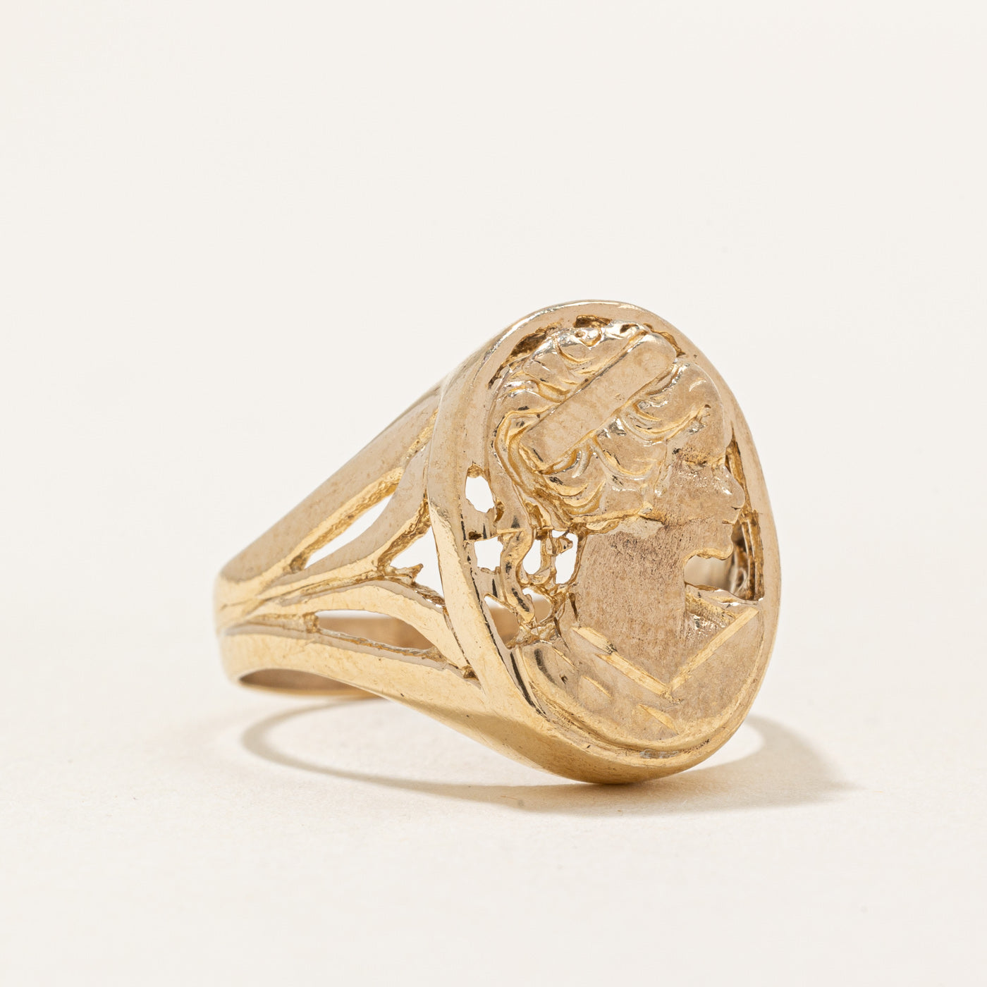 10K Yellow Gold Custom Portrait Ring for Women - Size 7 - Perfect for Anniversary Gifts, Wedding Bands & Personalized Jewelry