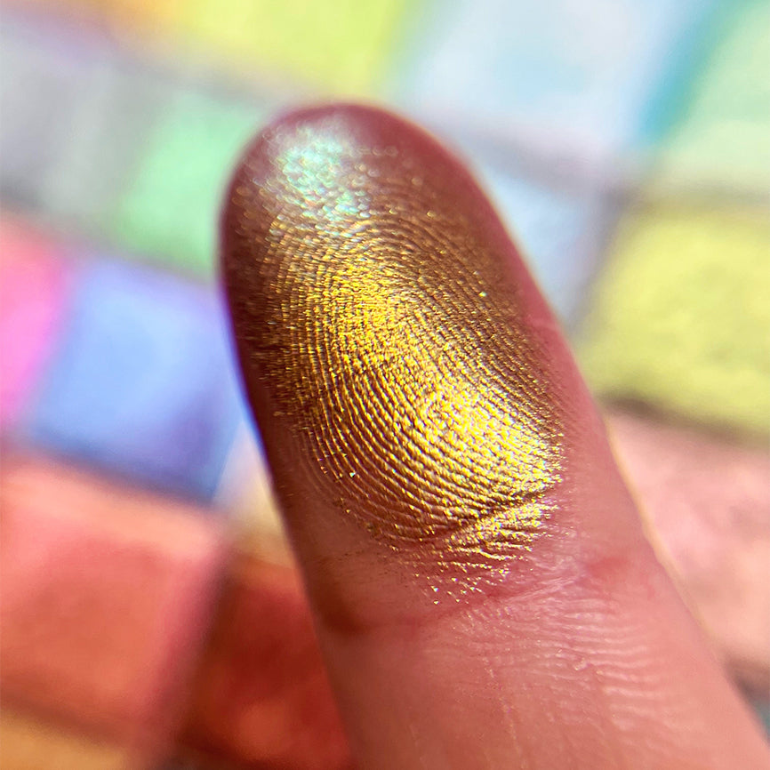 Vibrant Multichrome Eyeshadow Palette - Long-Lasting Metallic & Shimmer Eyeshadow for Stunning Makeup Looks - Perfect for Parties, Night Out, and Special Occasions