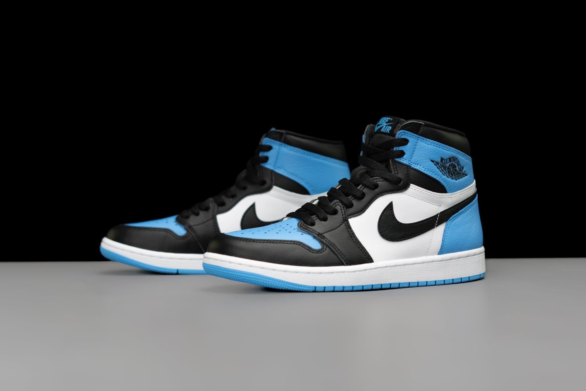 Nike Men's Basketball Shoes - High Performance Sneakers for Indoor & Outdoor Court Play - Perfect for Training, Games, and Casual Wear