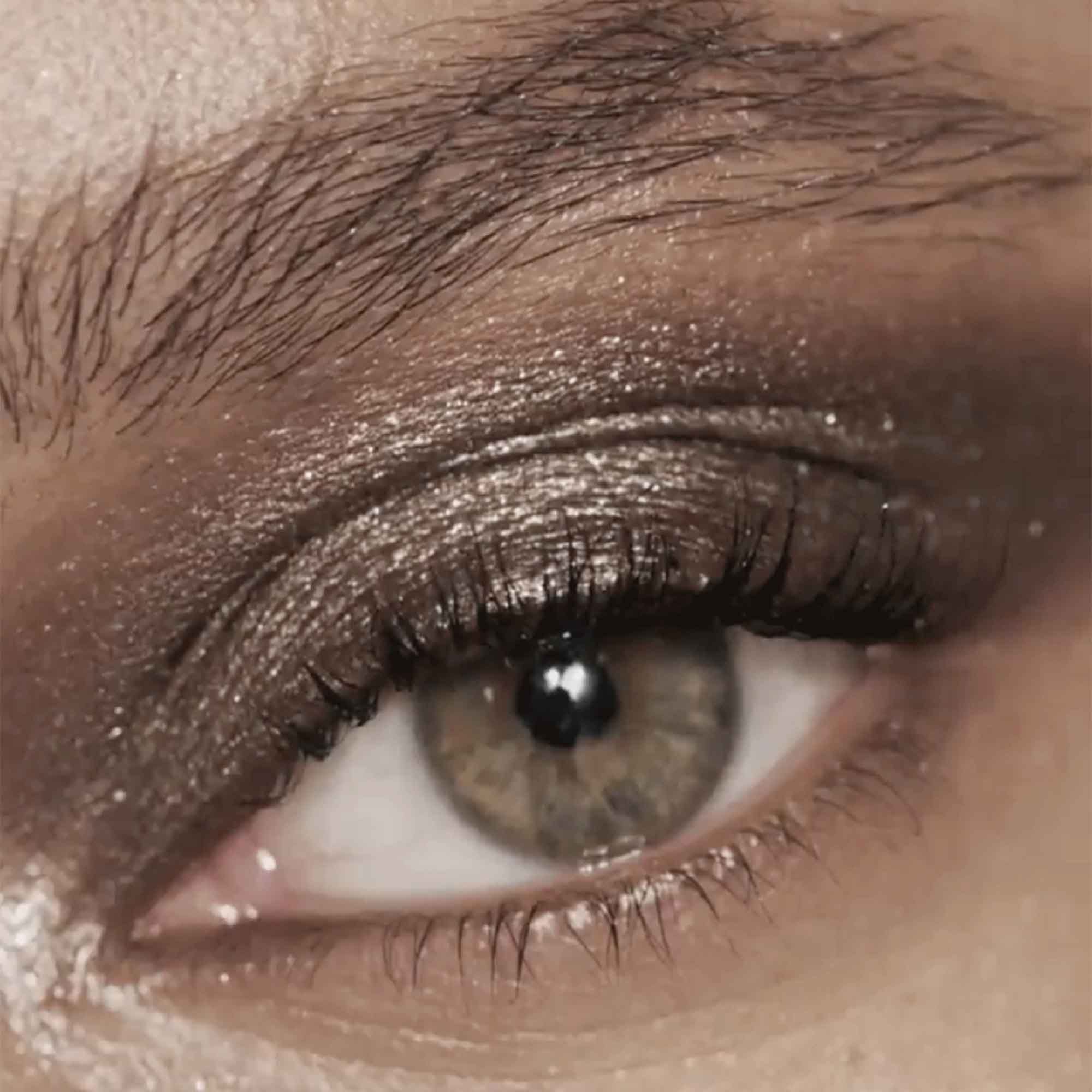 Victoria Beckham Beauty Lid Lustre - Cream Eyeshadow for Glamorous Makeup Looks | Perfect for Day to Night Wear, Parties & Special Occasions