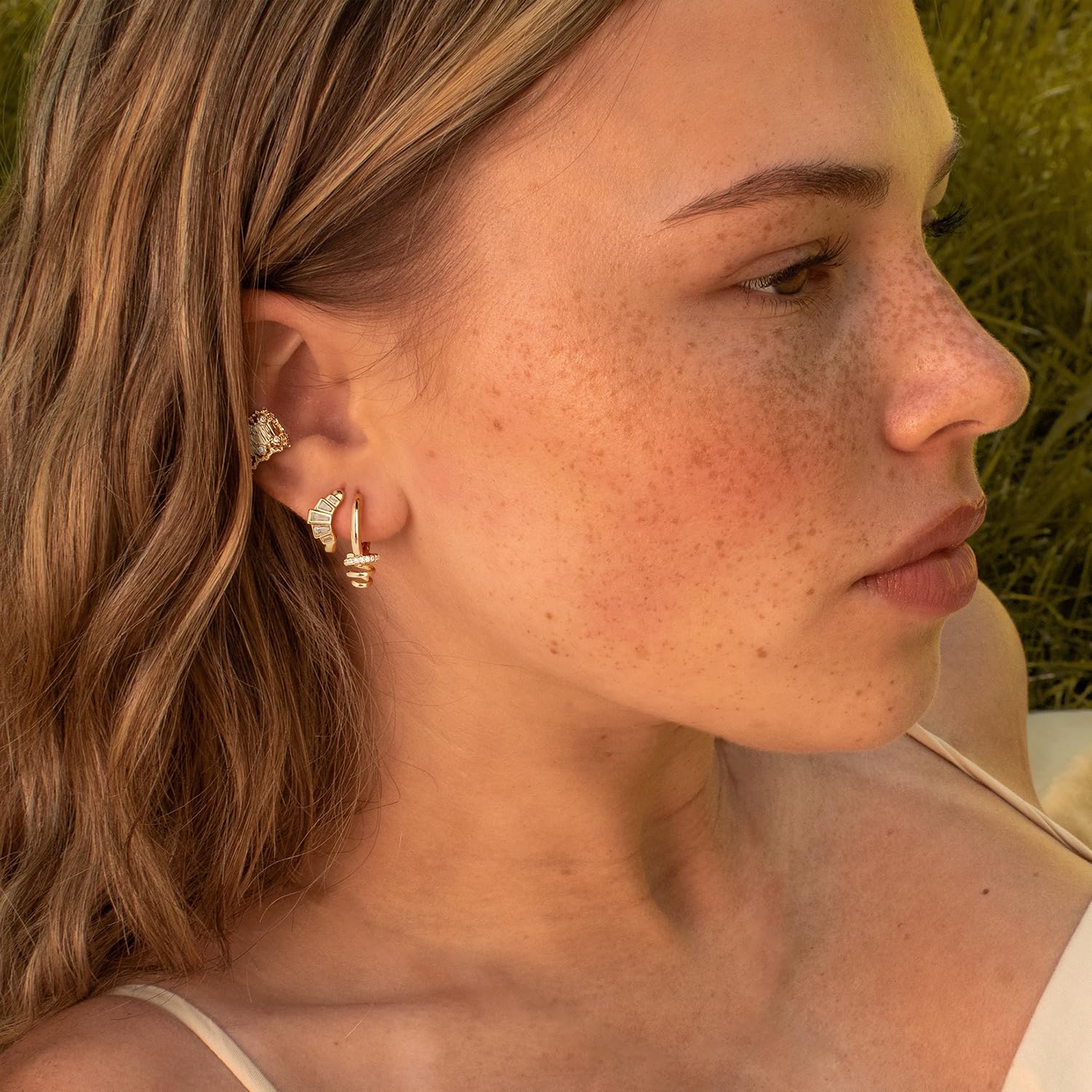 MYEARS 14K Gold Plated Women's Hoop Huggie Earrings - Small Simple Hypoallergenic Everyday Jewelry for Work, Dating & Special Occasions