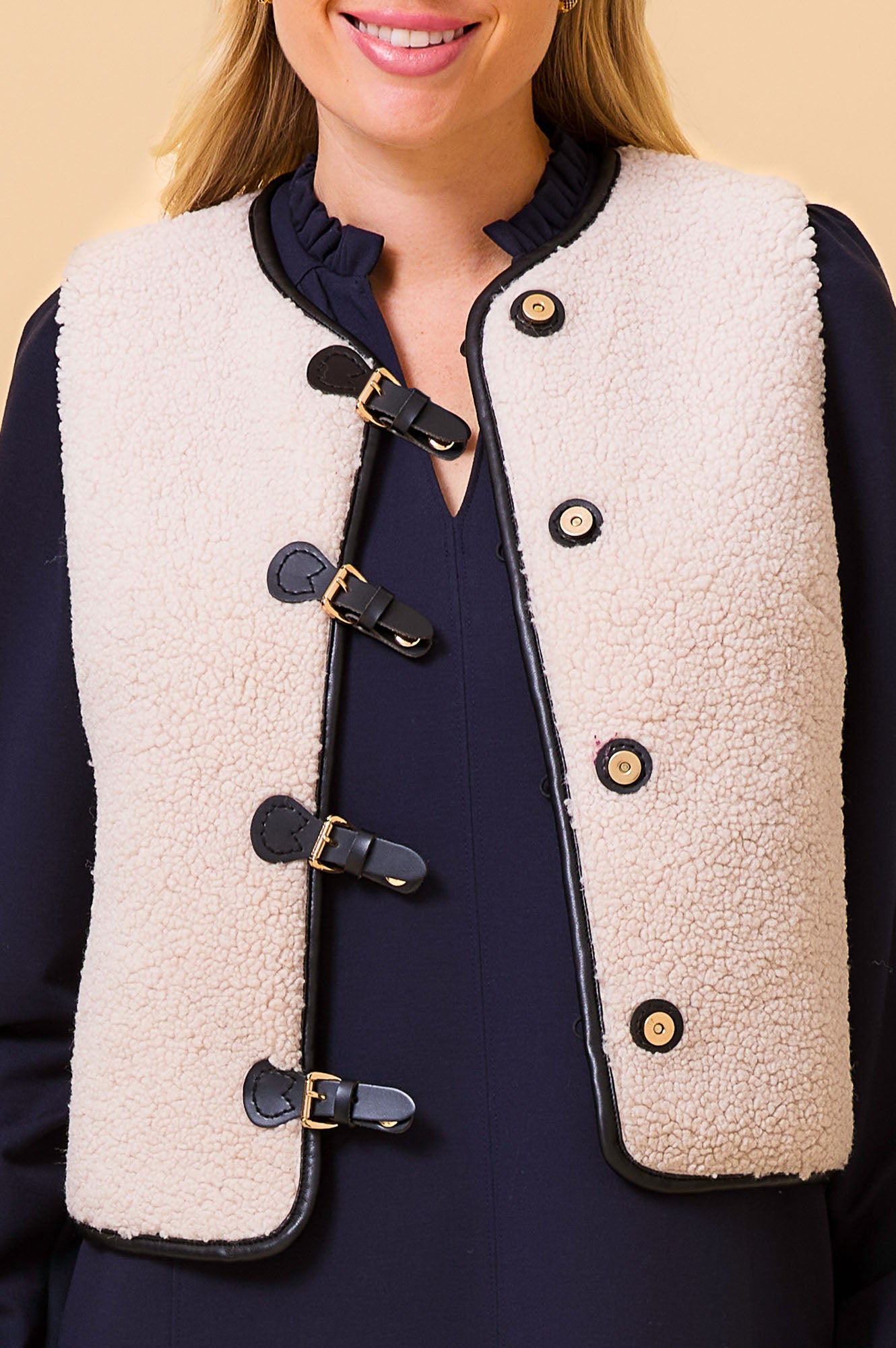 Men's Casual Buckle Gilet Vest in Cream - Lightweight Layering for Outdoor Activities & Urban Style