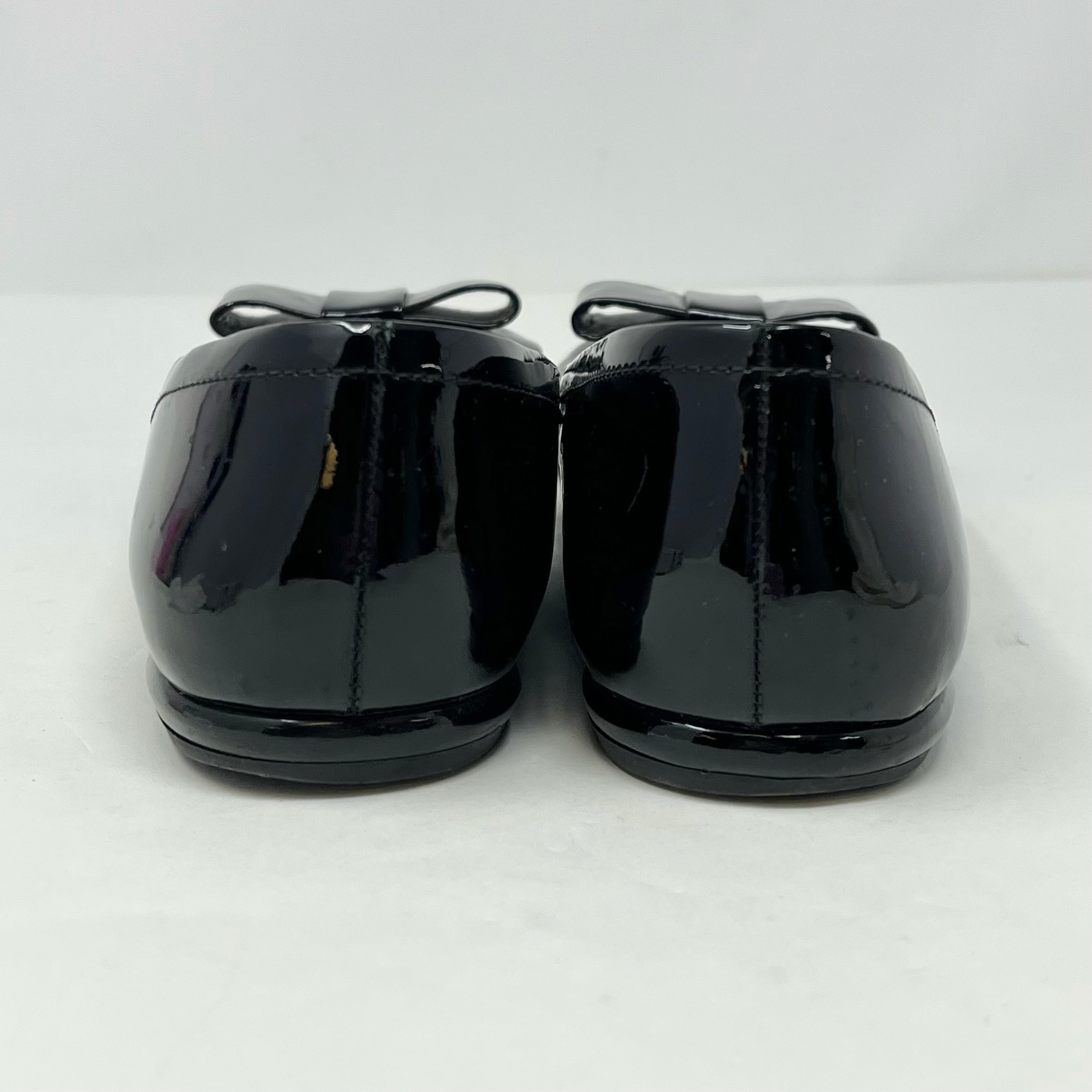 Prada Women's Ballet Flats - Classic Comfortable Leather Loafers for Casual & Office Wear - Perfect for Everyday Use & Professional Outfits
