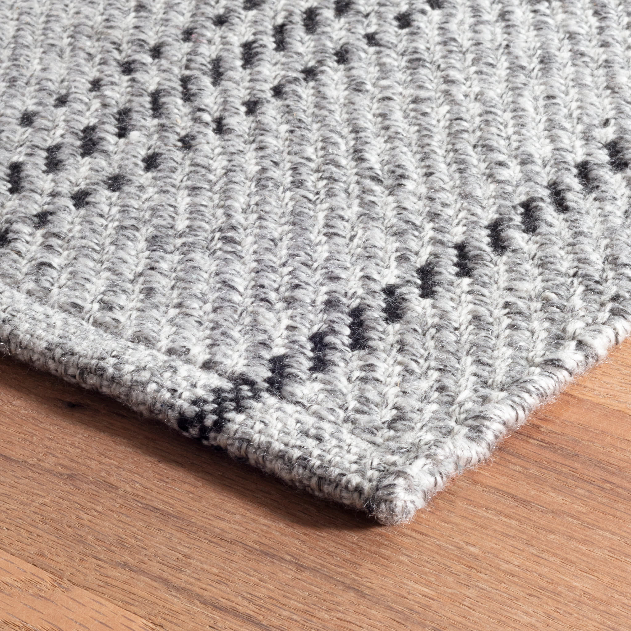 Handwoven Melange Stripe Indoor/Outdoor Area Rug - Soft & Durable Grey Black Bohemian Style for Living Room, Bedroom, Patio Decor