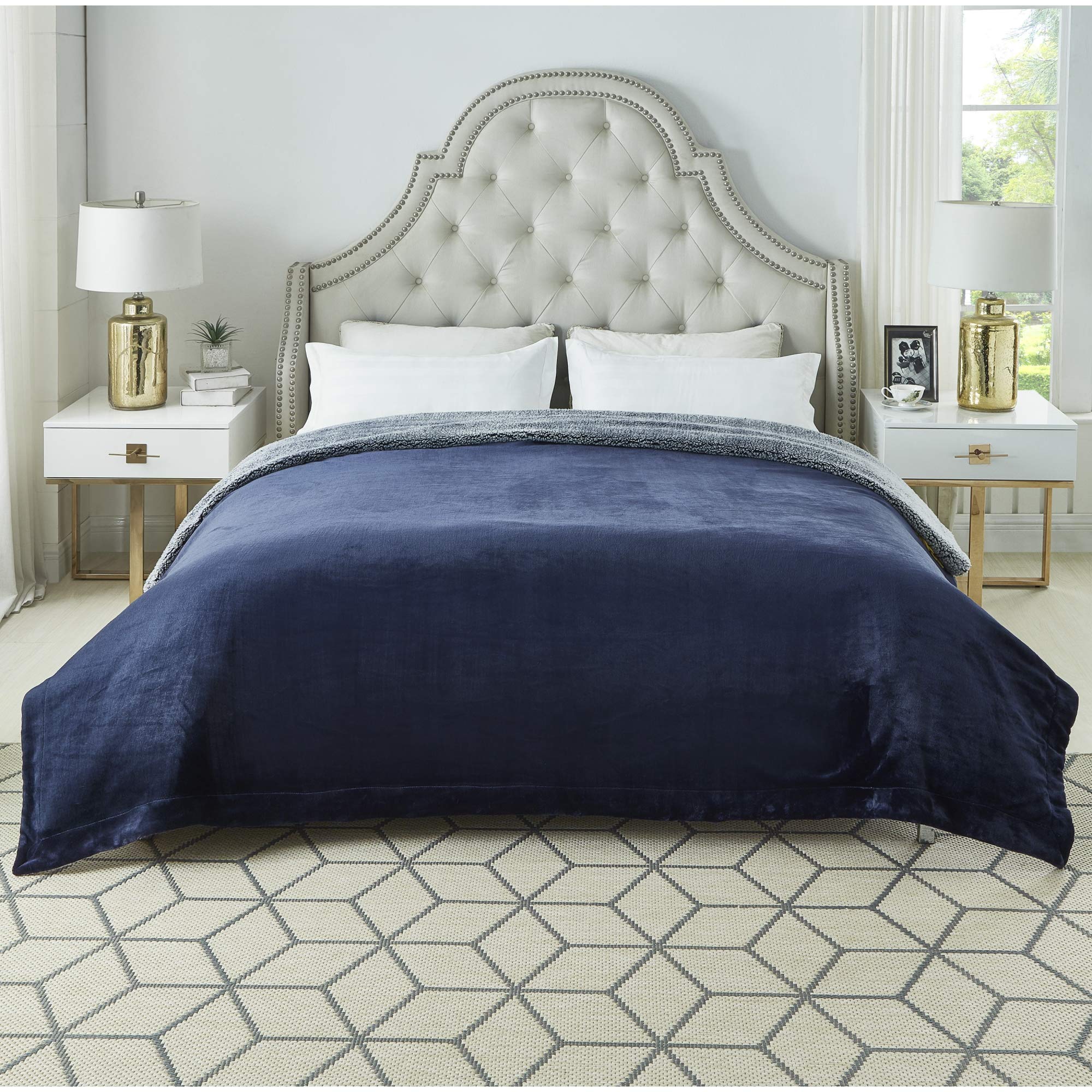 COZY TYME Sherpa King Size Throw Blanket - Ultra Soft Fluffy Navy Blue Bed Blanket 100% Polyester with Heathered White Reverse Side (108x90 inches) - Perfect for Sofa, Bed, Couch & Winter Warmth