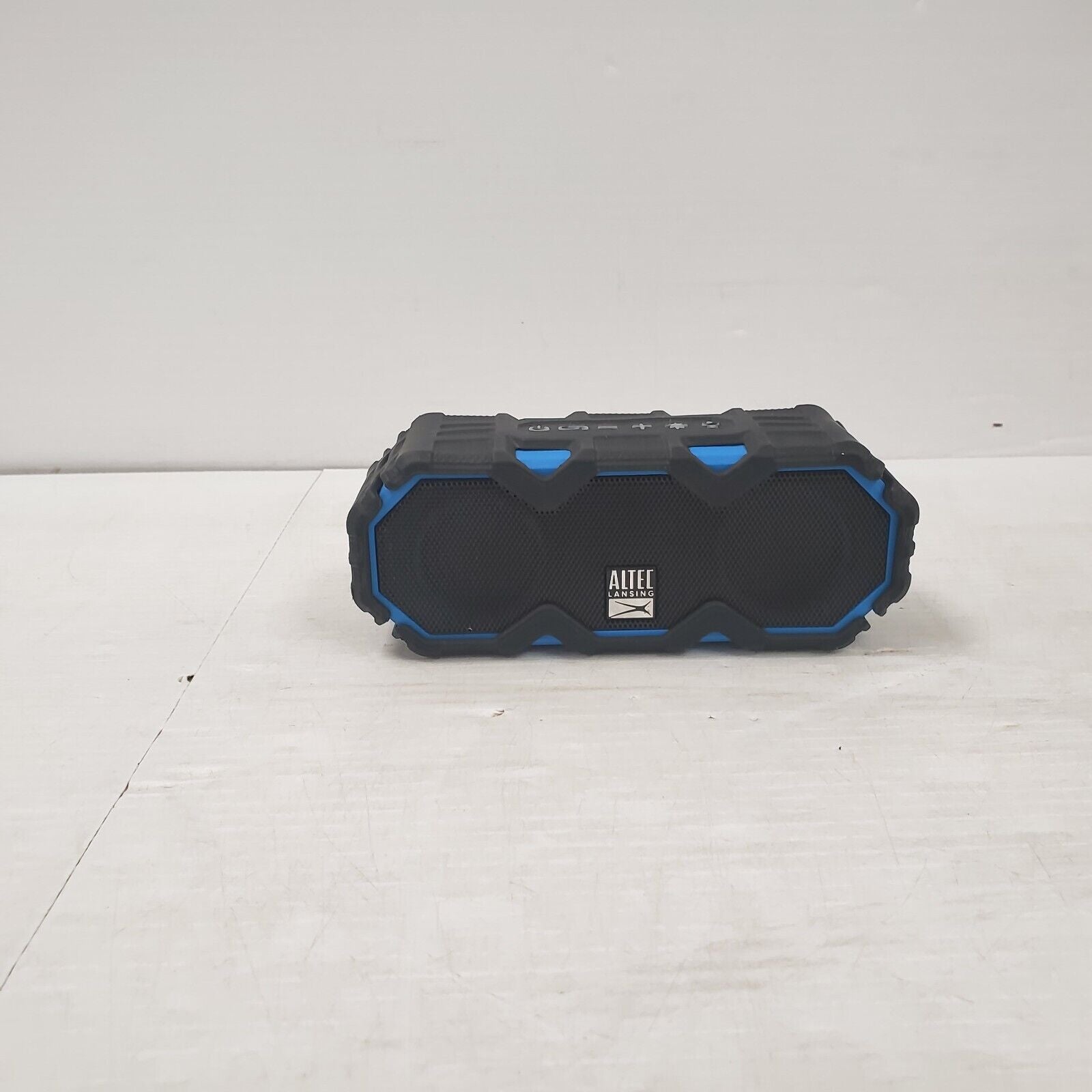 Altec Lansing IMW479L Portable Bluetooth Speaker with Powerful Bass - Perfect for Outdoor Parties, Travel & Home Entertainment