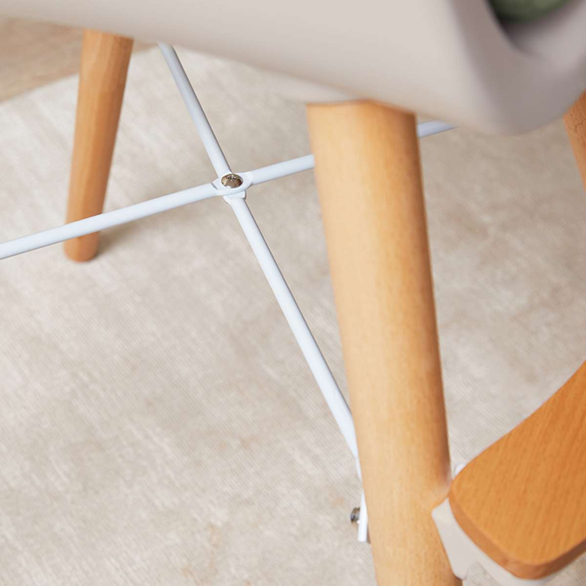 Jenson Natural Highchair for Babies & Toddlers - Sage Green Wooden High Chair with Adjustable Height & Removable Tray - Perfect for Dining, Feeding & Learning at Home