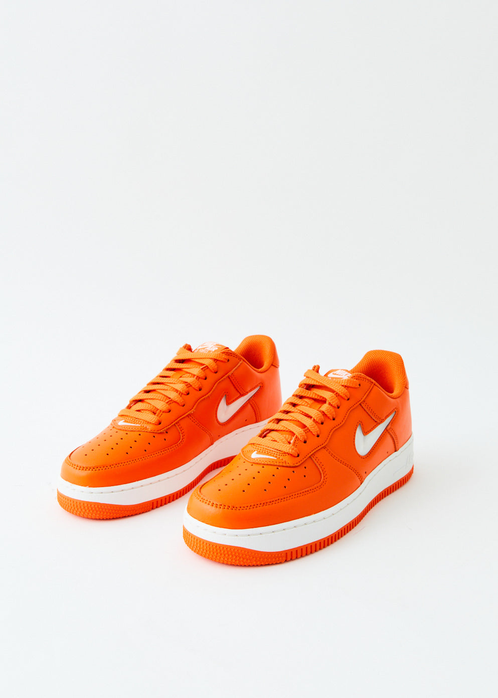 Nike Air Force 1 Low Retro 'Colour of the Month' Sneakers - Men's/Women's Classic White Basketball Shoes - Perfect for Casual Wear, Street Style & Sneaker Collection