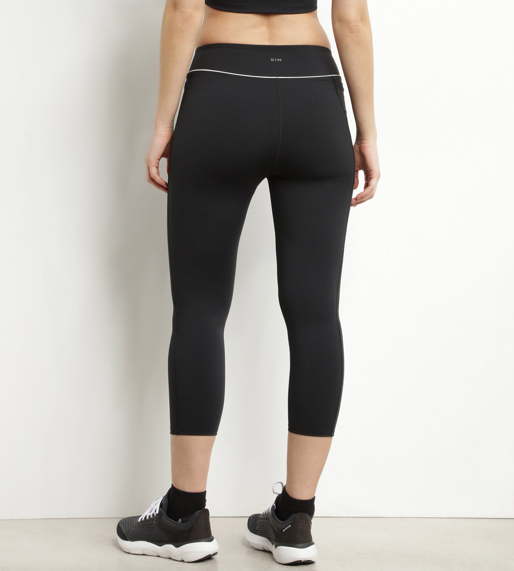 Black High-Waisted Sports Leggings for Women - Breathable Microfiber Workout Leggings for Running, Yoga & Gym | Comfortable & Stretchy Activewear