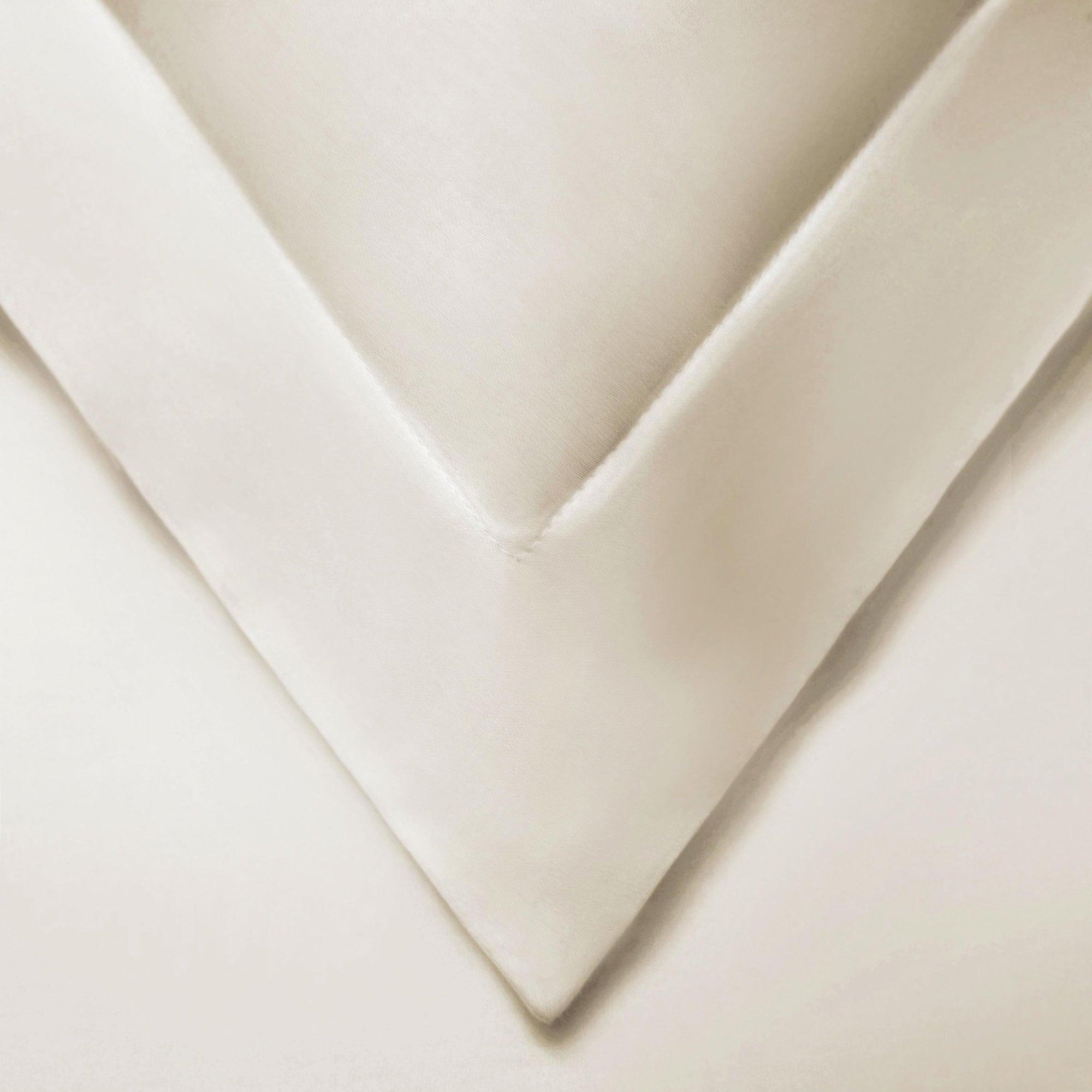 600 Thread Count Cotton Blend Solid Duvet Cover Set - King Size, Soft & Breathable Bedding Set for All Seasons - Perfect for Master Bedroom, Guest Room & Hotel Use