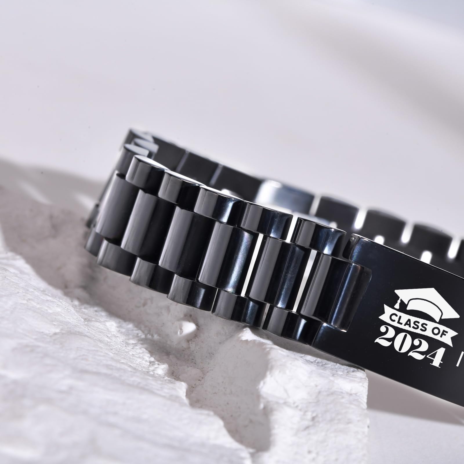 Custom Graduation Bracelet for Men - Personalized Inspirational Stainless Steel Link Bracelet - Class of 2025 College Graduate Gift - Perfect for Commencement Ceremonies & Career Milestones