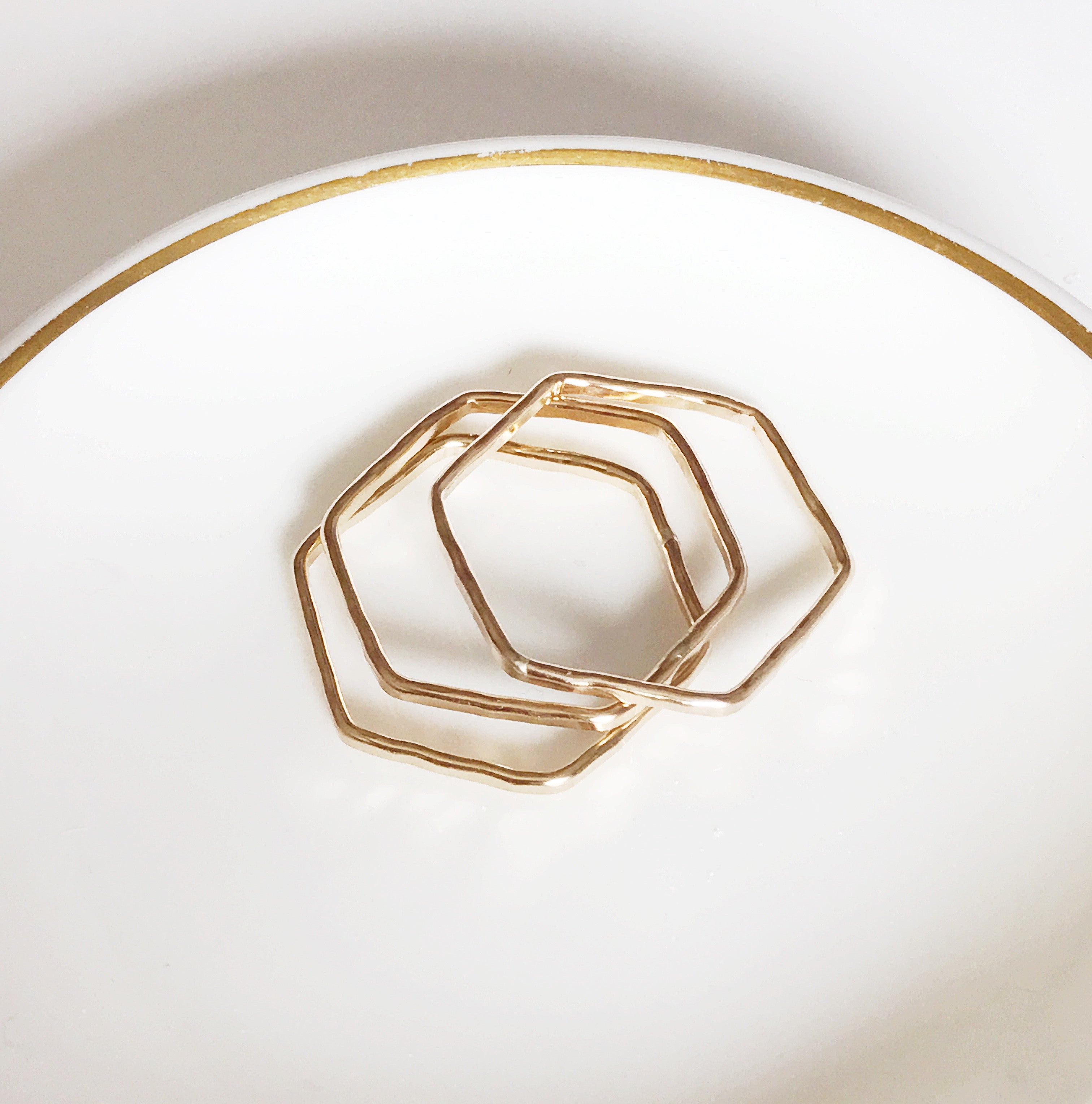 RITA (R162) Ring - Elegant & Stylish Jewelry for Women - Perfect for Weddings, Parties & Everyday Wear