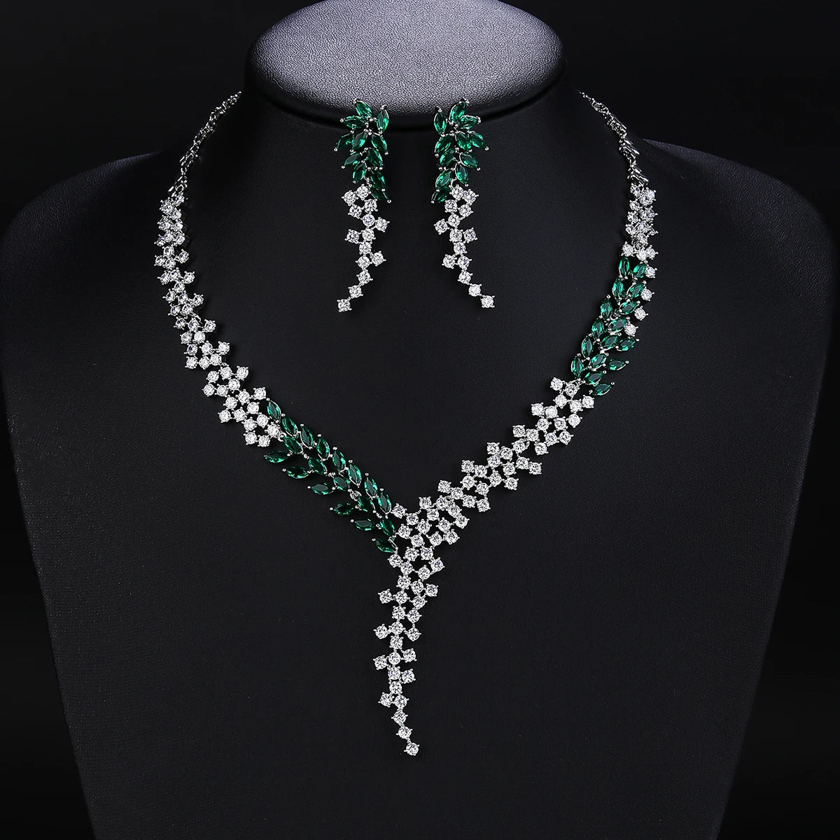 Luxury Bridal Jewelry Set - Elegant Cubic Zirconia Wedding Necklace & Earrings Set for Women - Perfect for Weddings, Parties, and Special Occasions