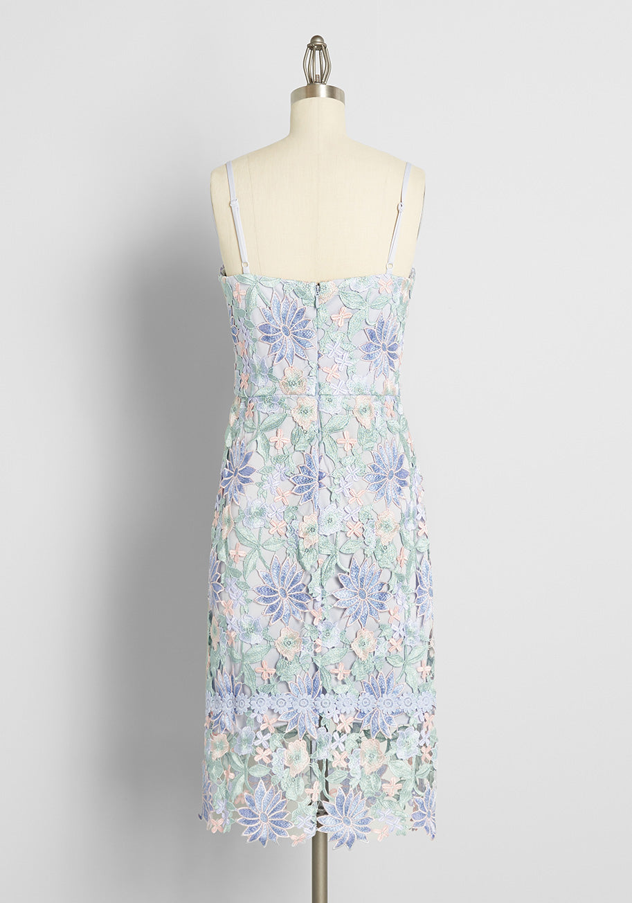 Blooming in Summer Love and Lace Midi Dress - Floral Print A-Line Sundress for Women, Perfect for Beach Vacations, Date Nights & Summer Parties