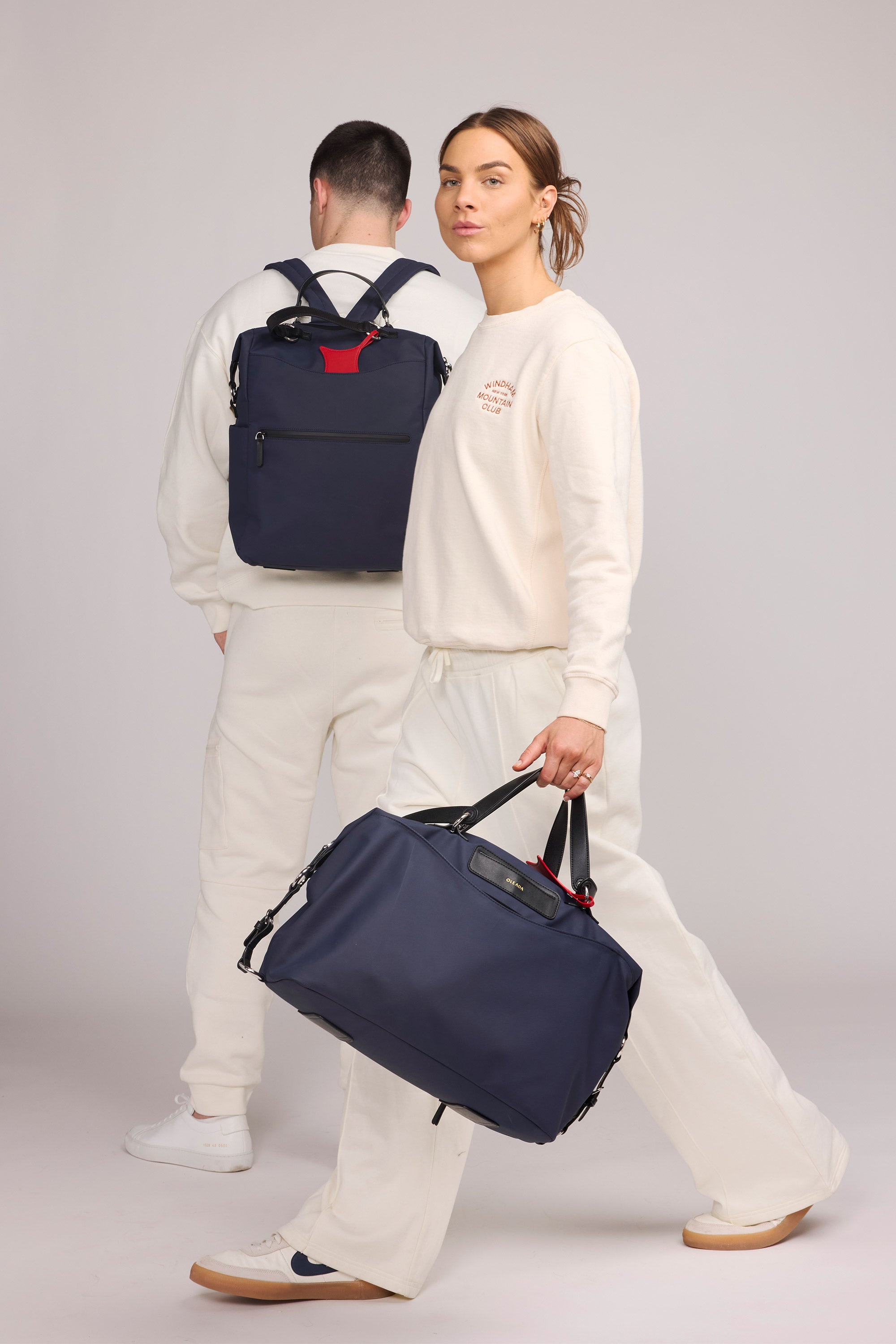 AnyWear AnyDuffle - Premium Waterproof Travel Duffel Bag for Gym, Camping & Weekend Getaways | Lightweight & Durable Carry-On Luggage for Men & Women