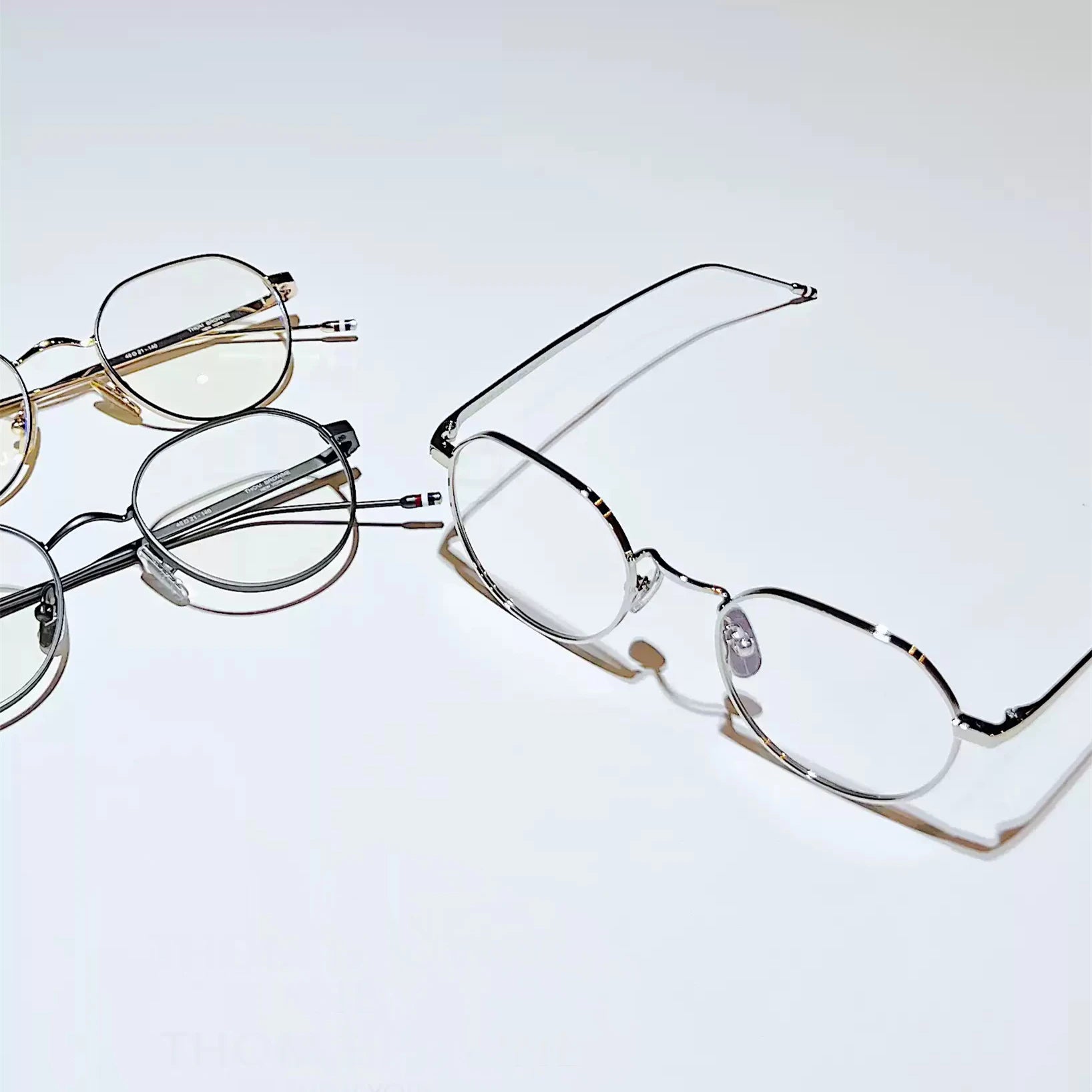 Stylish Black Unisex Full Rim Flat Top Oval Alloy Eyeglasses 42914 - Perfect for Work, Reading & Fashion Accessories
