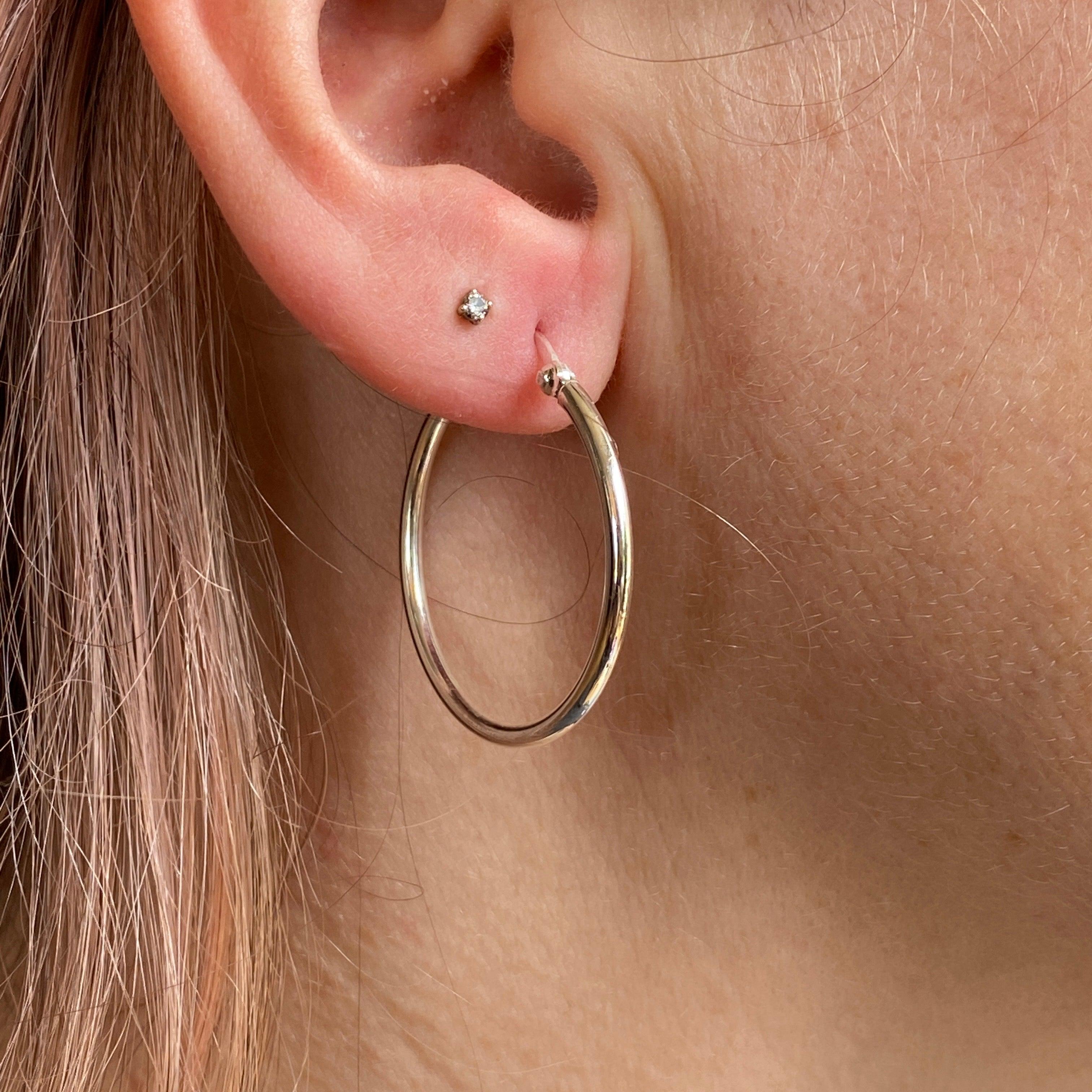 30mm Plain Hoop Earrings for Women - Classic Gold & Silver Small Hoop Earrings - Perfect for Everyday Wear, Office & Casual Outfits