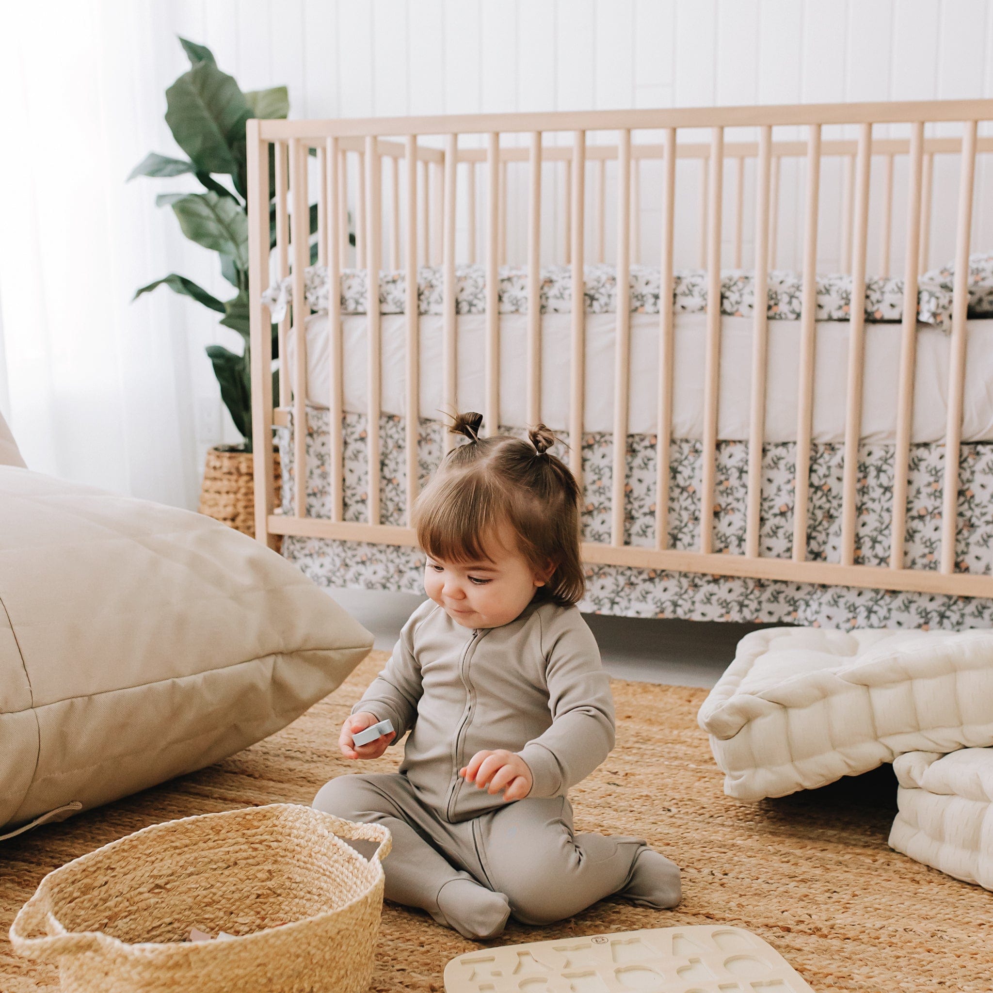 Honeybees Crib Bed Skirt by Solange Pilote - Soft Nursery Crib Skirt for Baby Girls & Boys - Perfect for Nursery Decor and Baby Shower Gifts