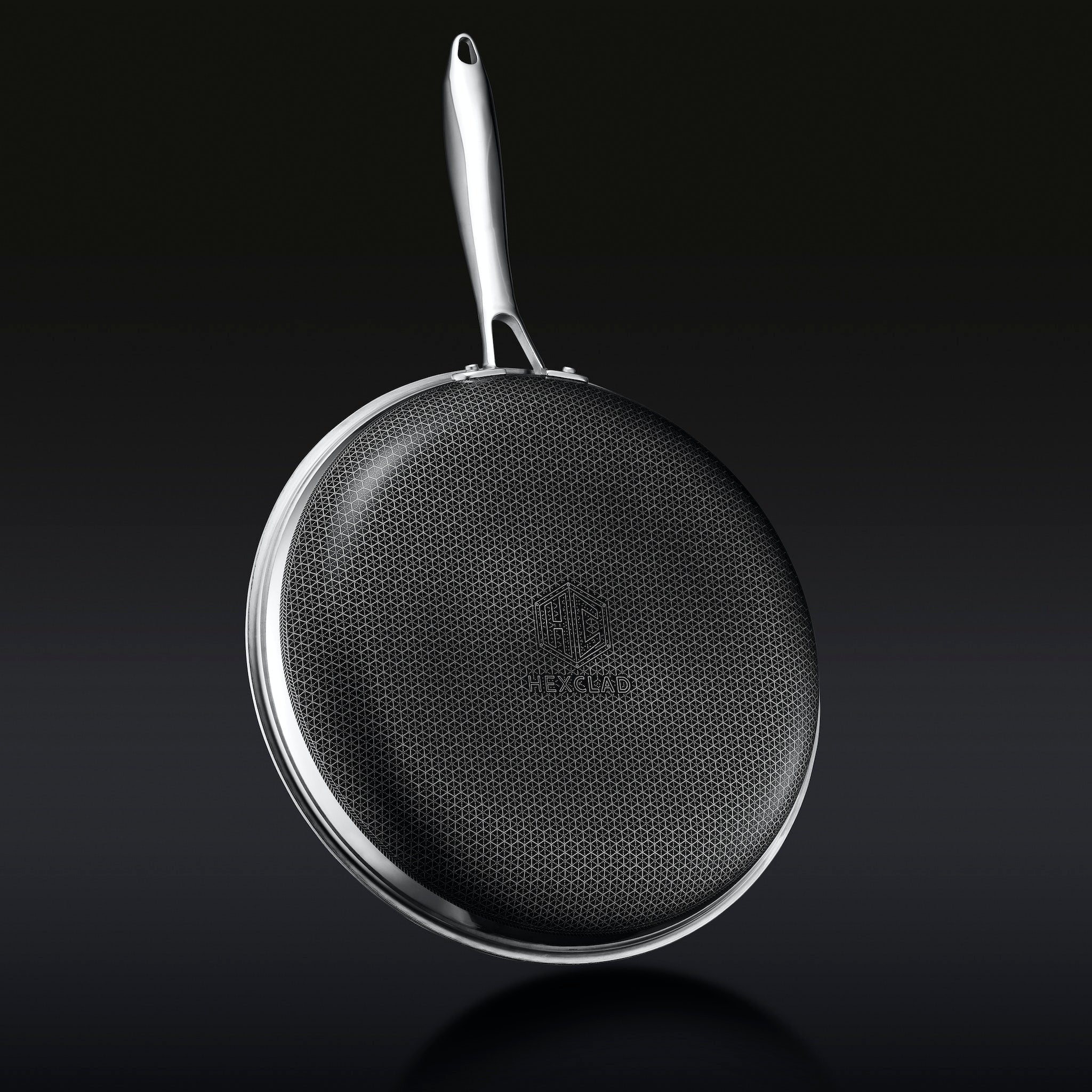HexClad Hybrid Pan with Lid - 30cm Nonstick Frying Pan, Stainless Steel & Aluminum Core for Even Heating - Perfect for Searing, Sauteing & Cooking Steak, Eggs & More