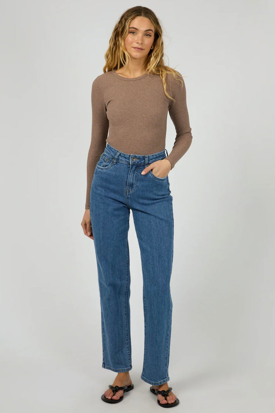 Stylish Basic Rib Brown Long Sleeve Top for Women - Perfect for Casual Outfits, Layering & Fall Fashion