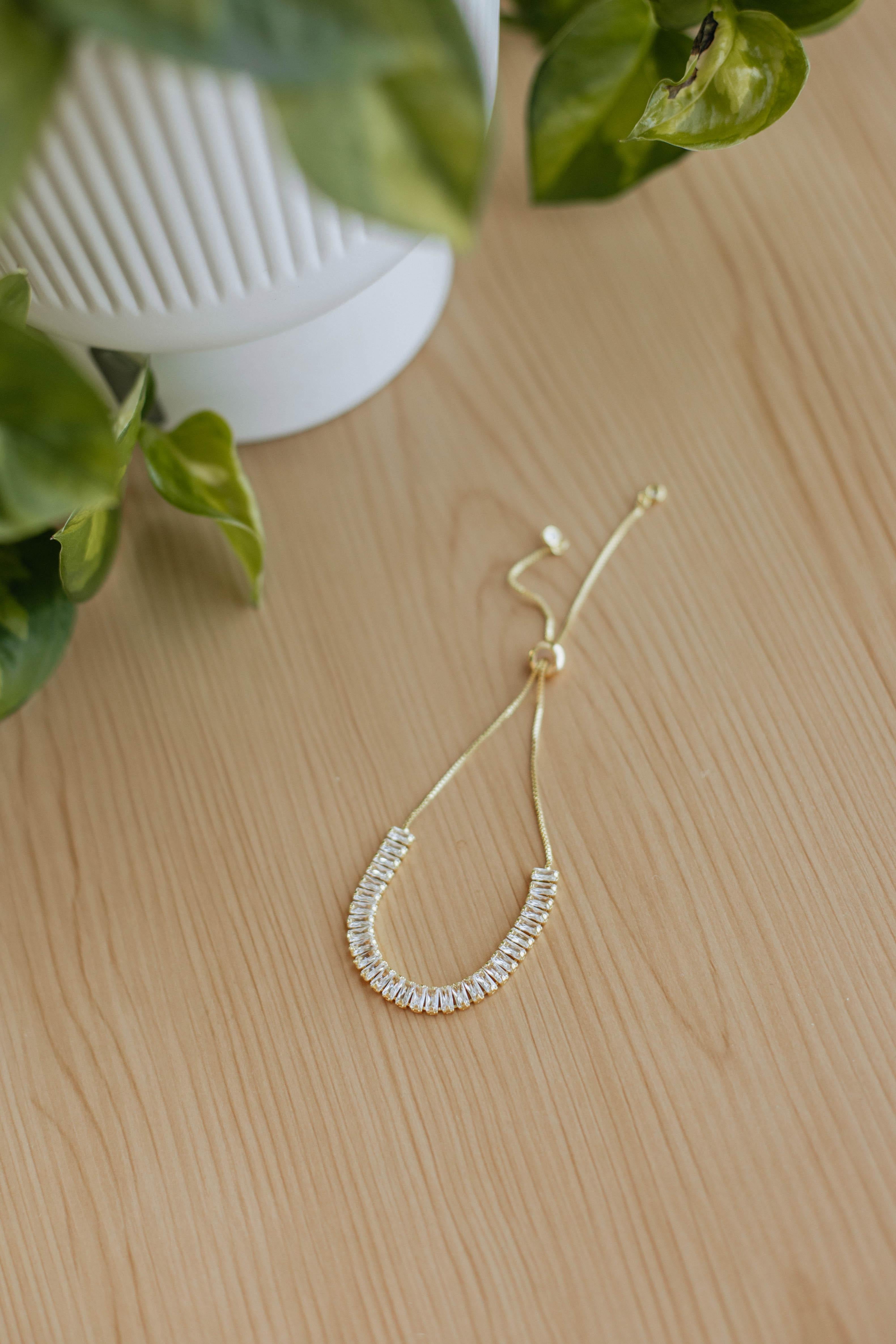 Betina Bracelet for Women - Elegant Beaded Jewelry for Everyday Wear | Perfect for Gifts, Parties & Special Occasions
