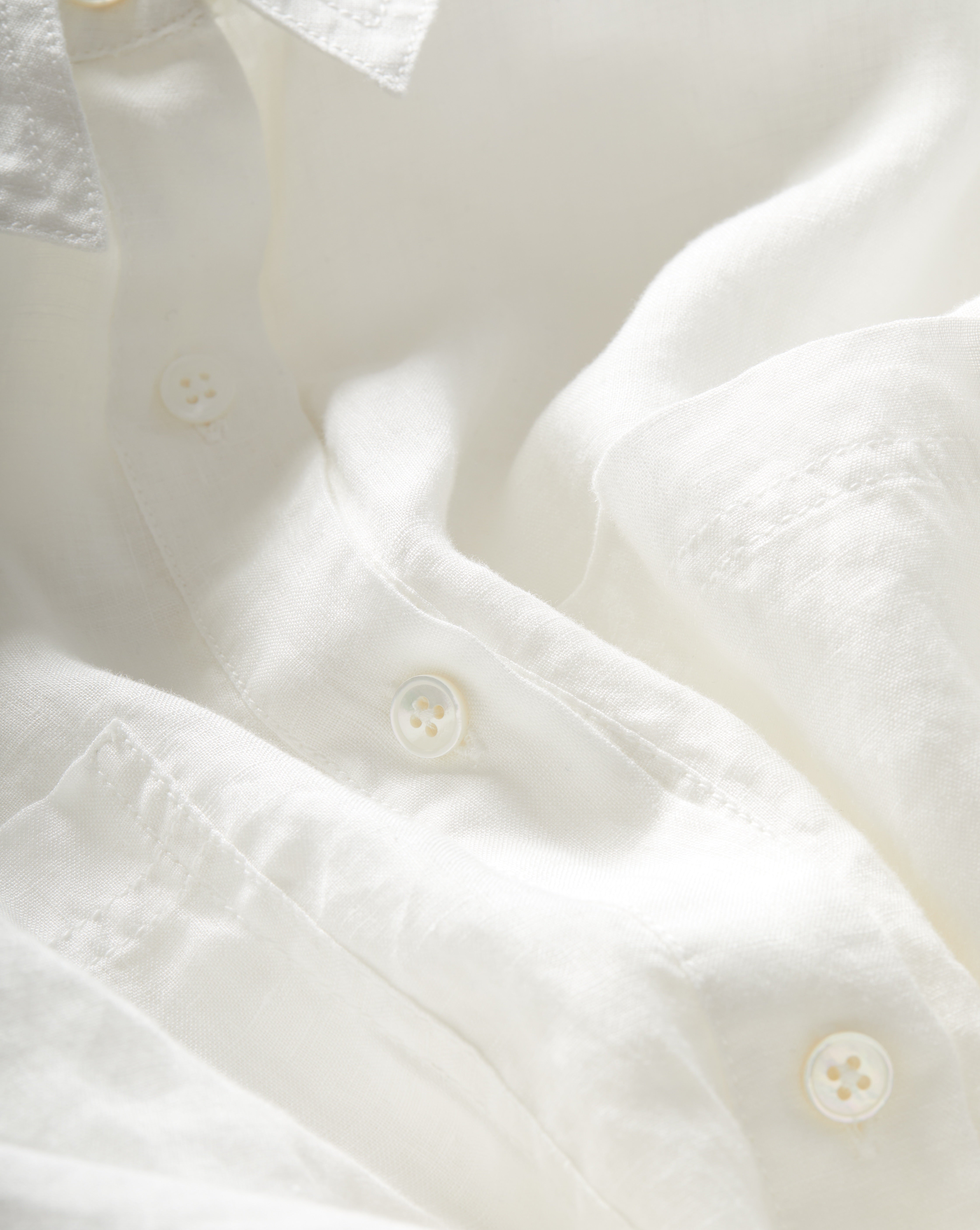Gil Top Off White - Stylish Women's Casual T-Shirt for Everyday Wear | Perfect for Streetwear, Outings & Layering
