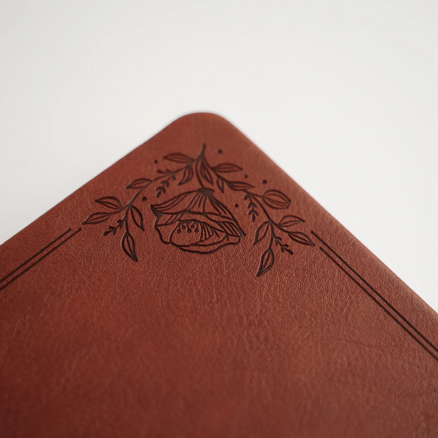 Archer and Olive A5 Undated Planner - Minimal Floral Design for Daily Planning, Journaling & Productivity | Perfect for Students, Professionals & Creative Minds
