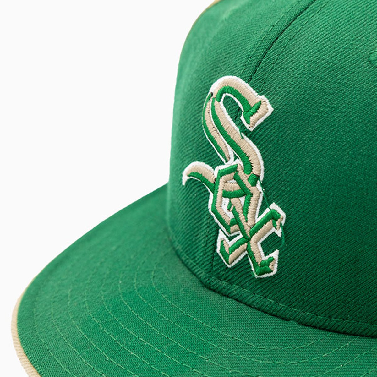 Chicago White Sox MLB 59FIFTY Fitted Baseball Cap - Official Licensed Adjustable Hat for Men & Women - Perfect for Games, Collecting & Streetwear Fashion