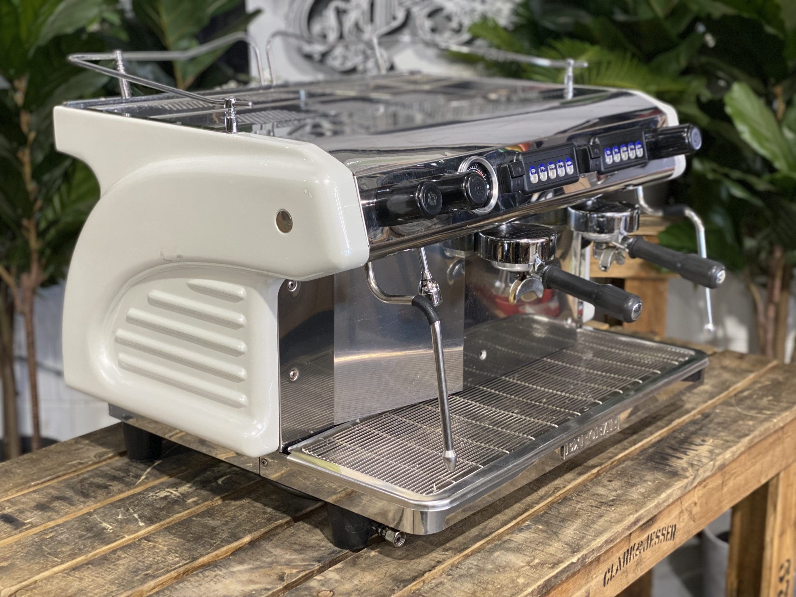 Expobar Ruggero High Cup 2 Group White Commercial Espresso Machine - Perfect for Coffee Shops, Restaurants & Offices
