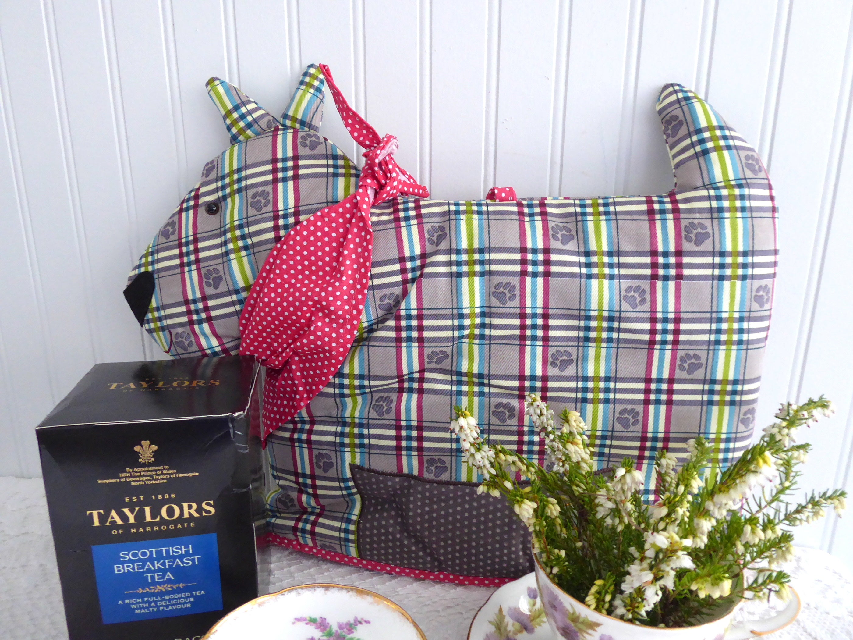 Plaid Scottie Dog Tea Cozy - Insulated Padded Scotty Dog Tea Cosy in Classic Ulster Red Polka Dot Tartan Pattern - Perfect for English Tea Parties & Cozy Kitchen Decor