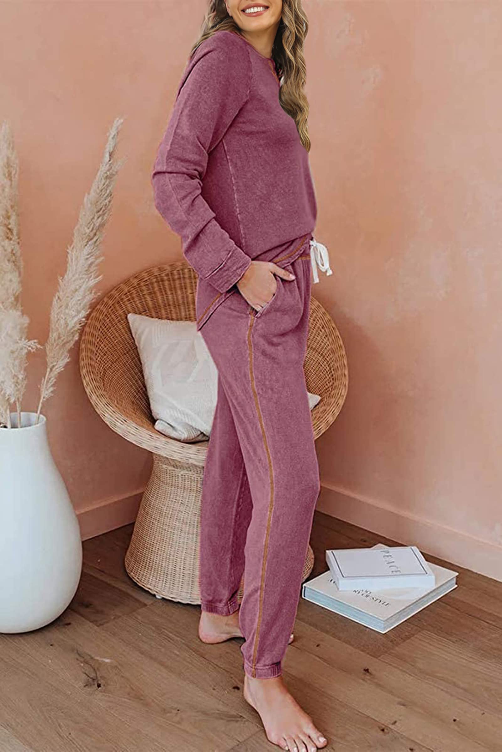 Cysincos Women's 2-Piece Sweatsuit Set - Long Sleeve Pullover & Drawstring Jogger Pants - Soft Loungewear for Yoga, Running, Gym, and Home Relaxation