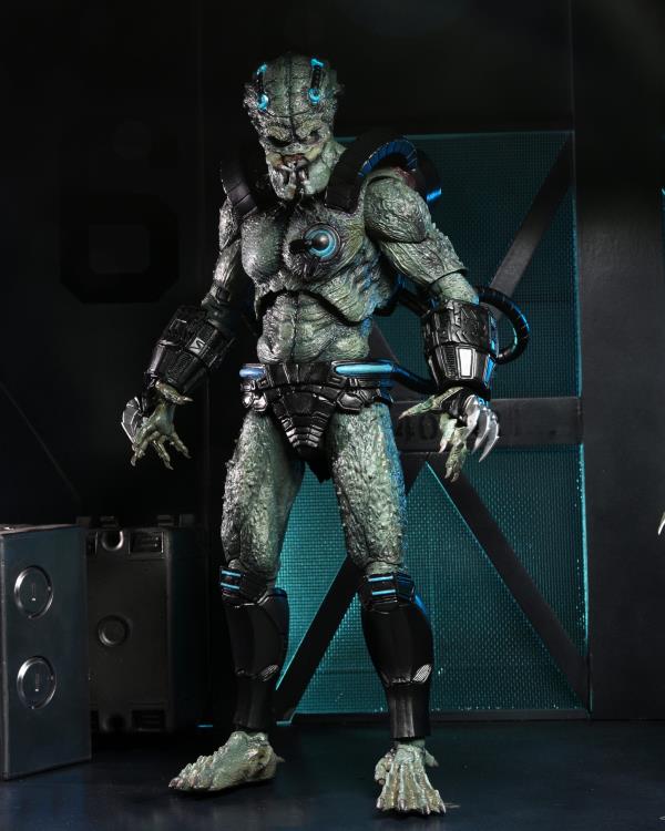 Predator: Concrete Jungle - Ultimate Stone Heart Action Figure | Collectible Movie Character Model for Fans & Display | Perfect for Home Decor, Office Display, and Gift Giving