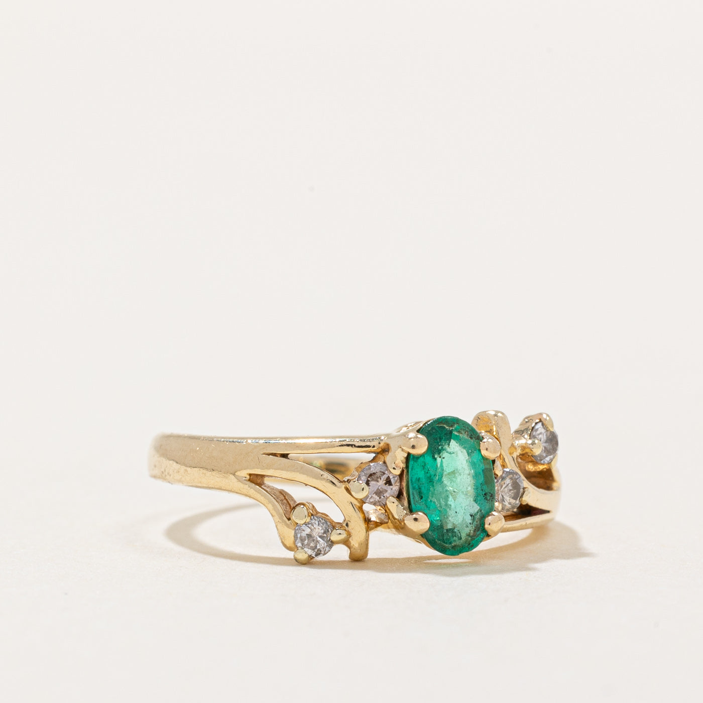 Emerald and Diamond Ring for Women - 0.35ct Emerald & 0.08ctw Diamond Engagement Ring - Size 5.5 - Vintage Style Wedding Band - Perfect for Proposals, Anniversaries & Special Occasions