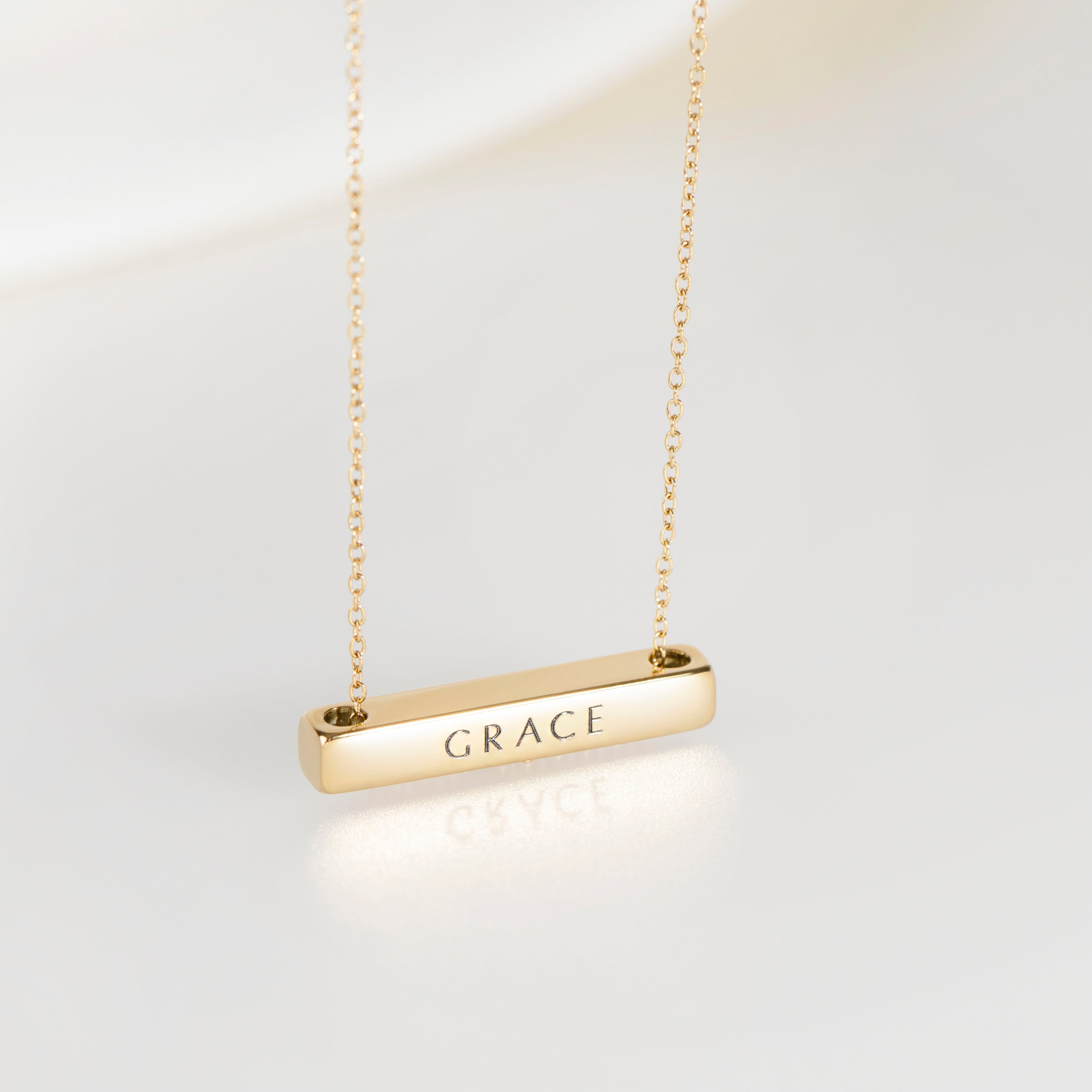 3cm Gold Horizontal Letter Bar Necklace - Personalized Nameplate Jewelry for Women, Gift for Her, Everyday Wear & Special Occasions