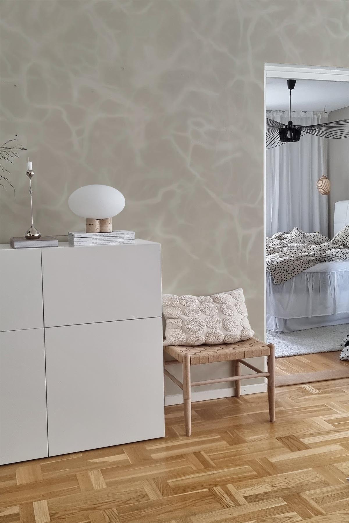 Water Reflections Soft Beige Wallpaper - Elegant Textured Peel and Stick Wallpaper for Bedroom, Living Room, and Office Decor