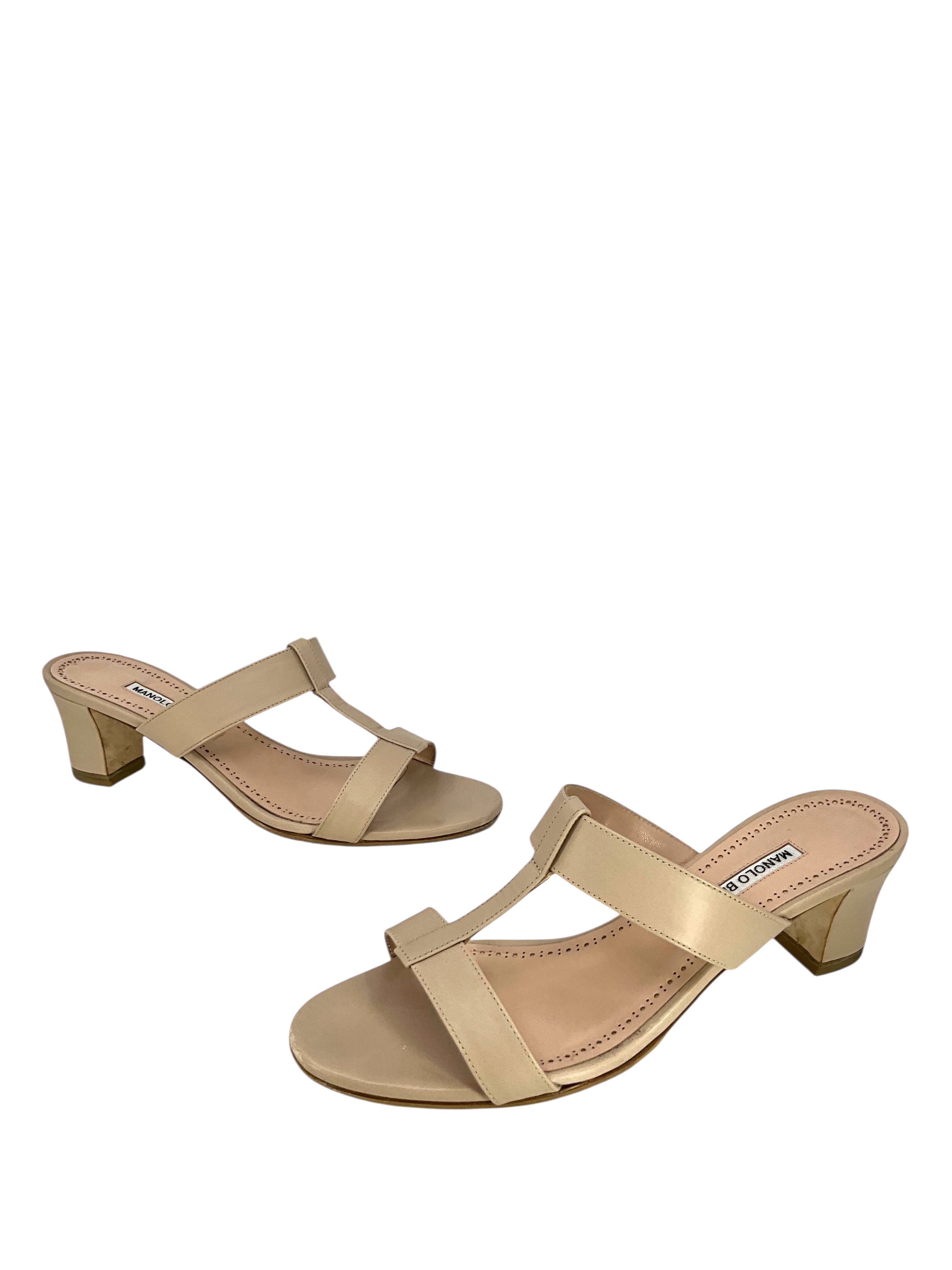 Manolo Blahnik Kesbihi Leather Slide Sandals Women's Size 9.5 - Comfortable Luxury Summer Slides for Beach, Pool & Casual Outings