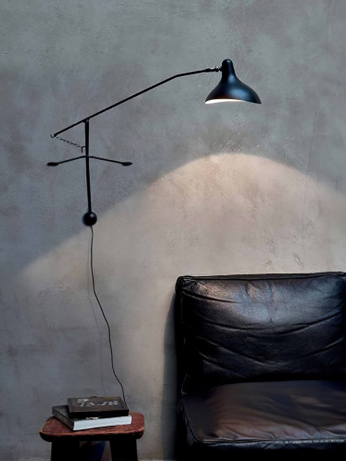 Stylish Mantis Arm Wall Lamp - Adjustable LED Reading Light for Bedroom, Living Room & Office - Modern Industrial Sconce with Flexible Gooseneck Design - Perfect for Nighttime Reading, Task Lighting & Home Decor