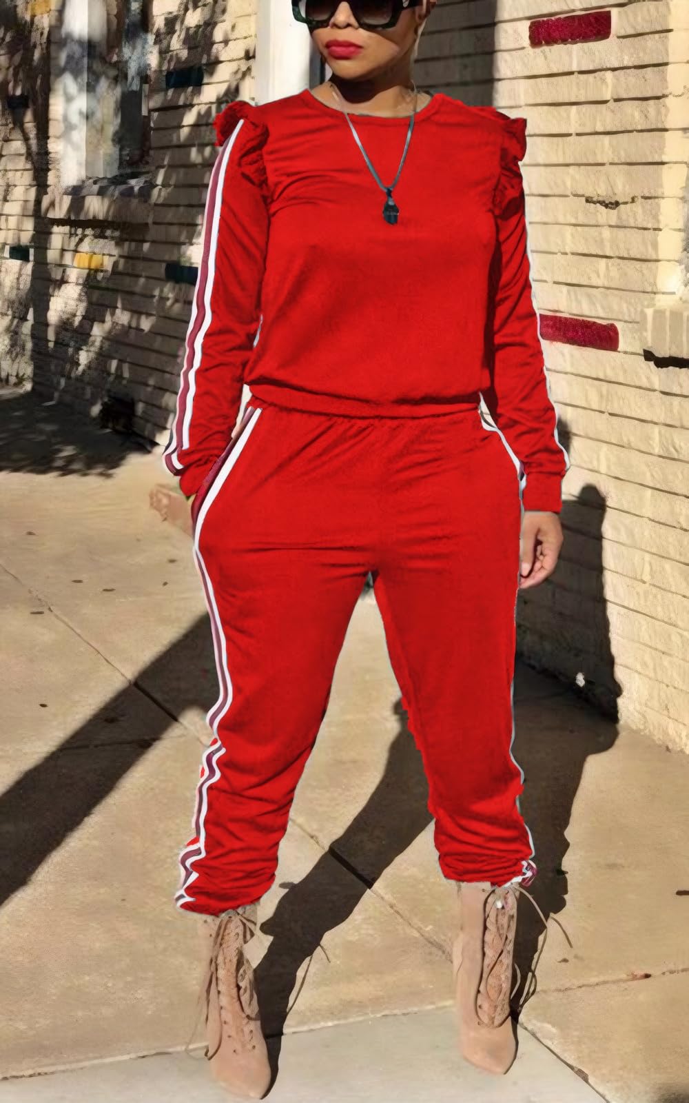 AKMIPOEM Women's 2-Piece Outfit - Ruffled Sleeve Sweatshirt & Jogger Pants Lounge Set | Casual Tracksuit for Workout, Yoga & Streetwear Fashion