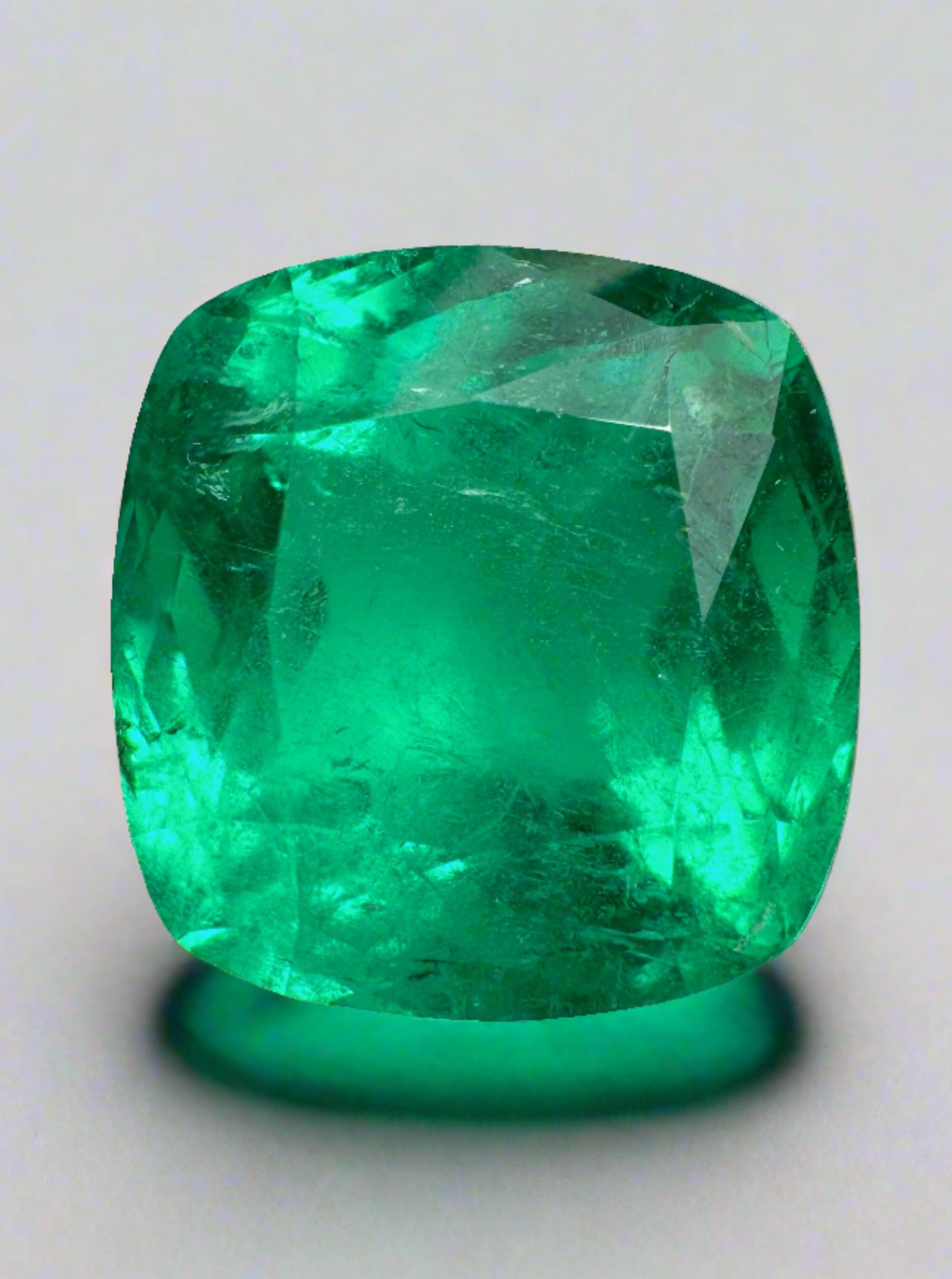 7.98 Carat Vivid Bluish Green Natural Colombian Emerald - 12x12mm Rounded Cushion Cut Loose Gemstone for Jewelry Making & Engagement Rings