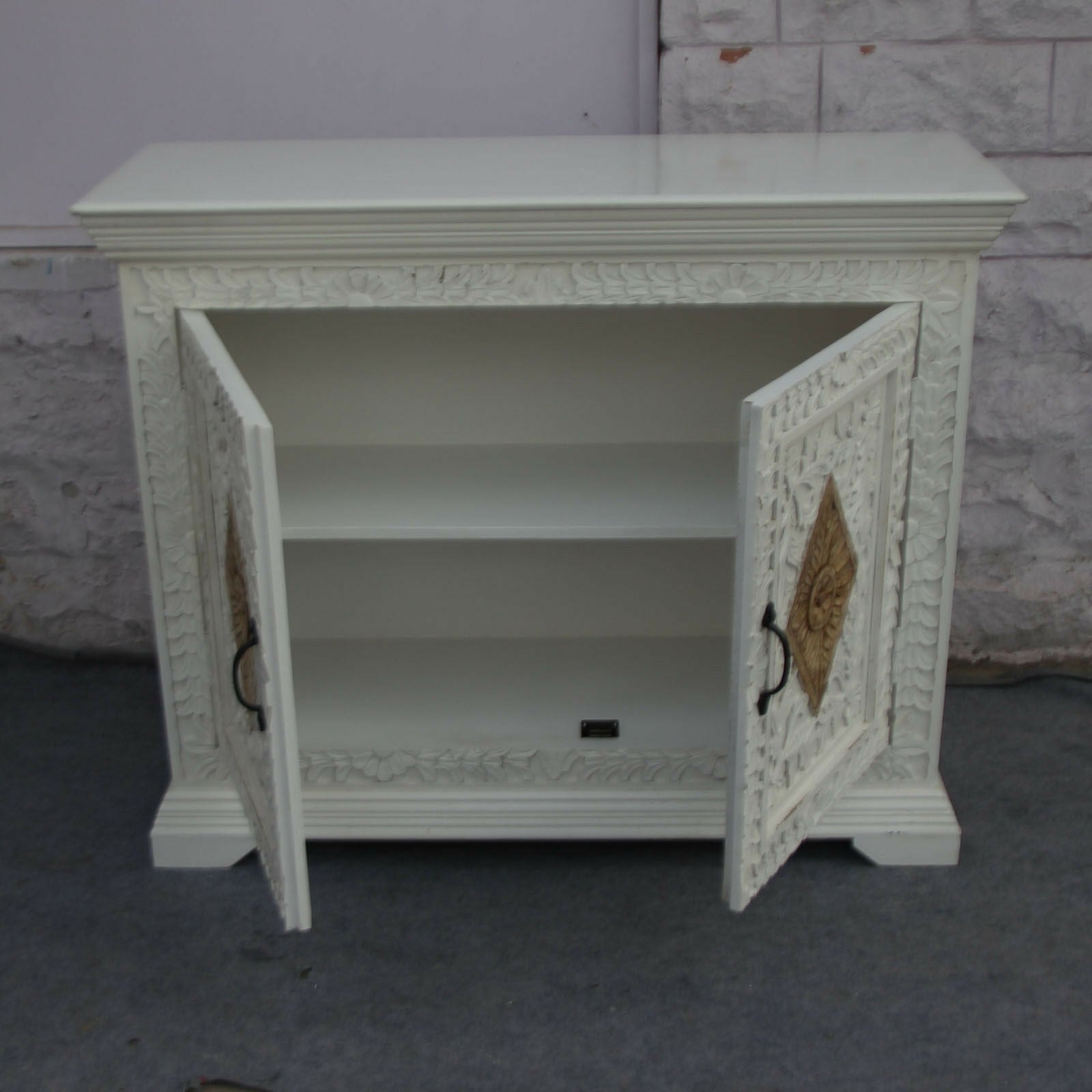 White Floral Carved Solid Wood Sideboard - 110cm Modern Buffet Cabinet for Dining Room, Living Room & Entryway Storage