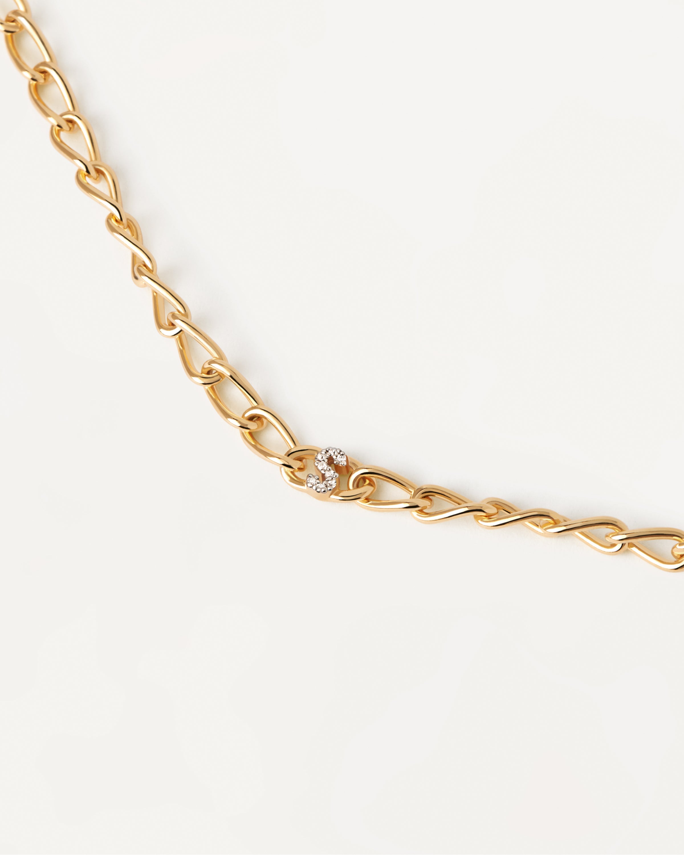 Stylish Letter U Chain Bracelet for Women - Gold & Silver Initial Jewelry - Perfect for Gifts, Birthdays & Everyday Wear