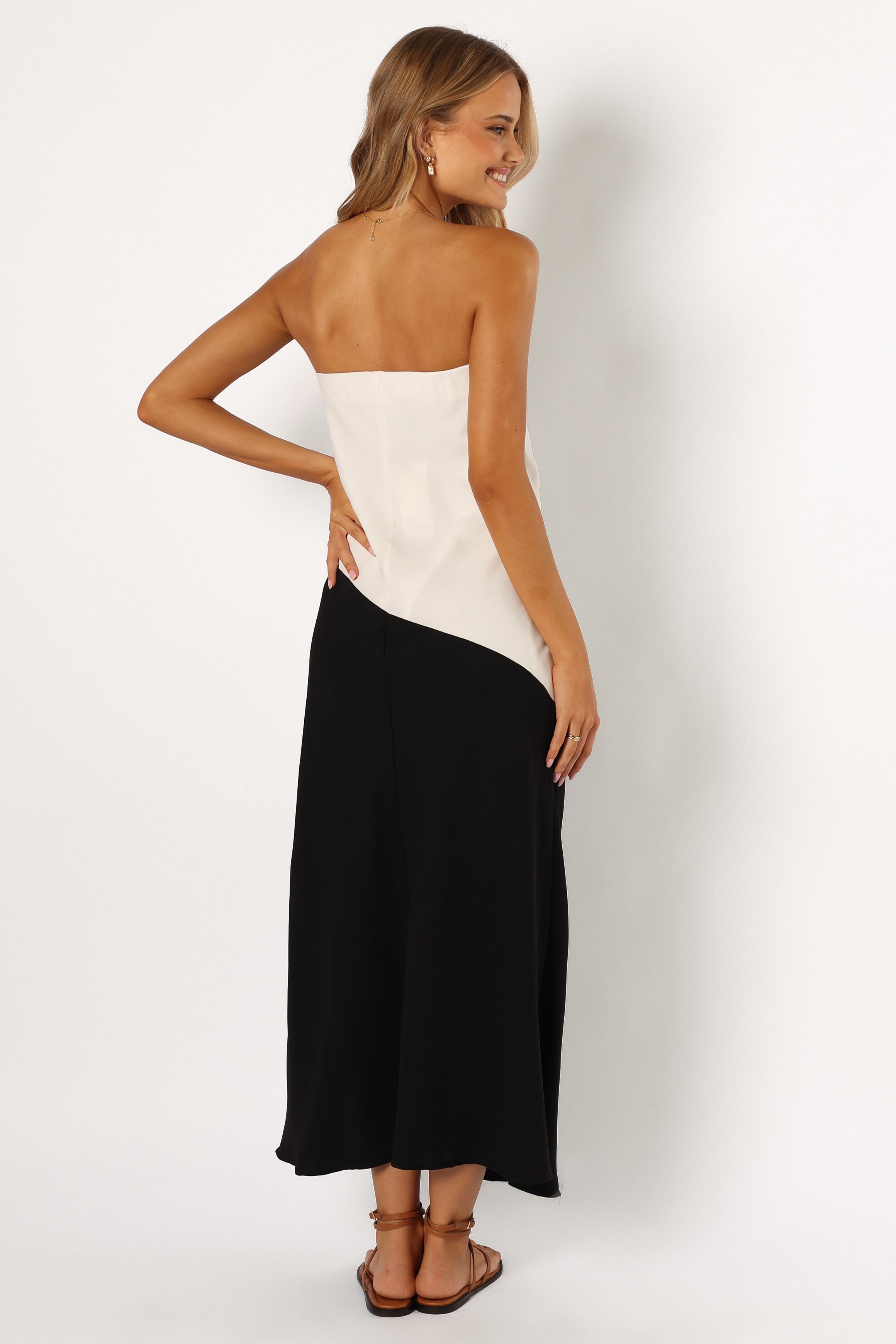 Joanna Maxi Dress for Women - Elegant White & Black Long Flowy Dress for Summer, Beach, Party & Casual Wear