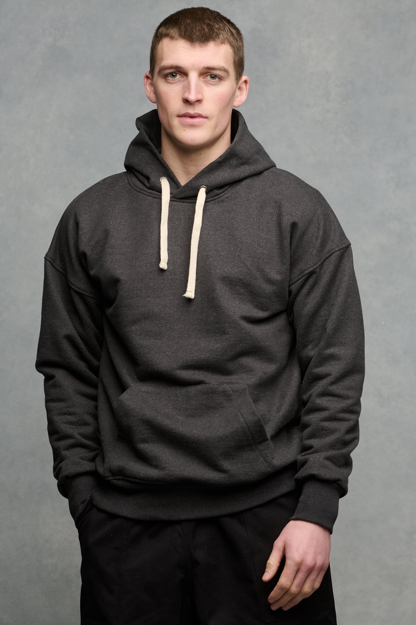 Heritage Men's Hooded Sweatshirt - Charcoal Gray Pullover for Casual Wear & Outdoor Activities